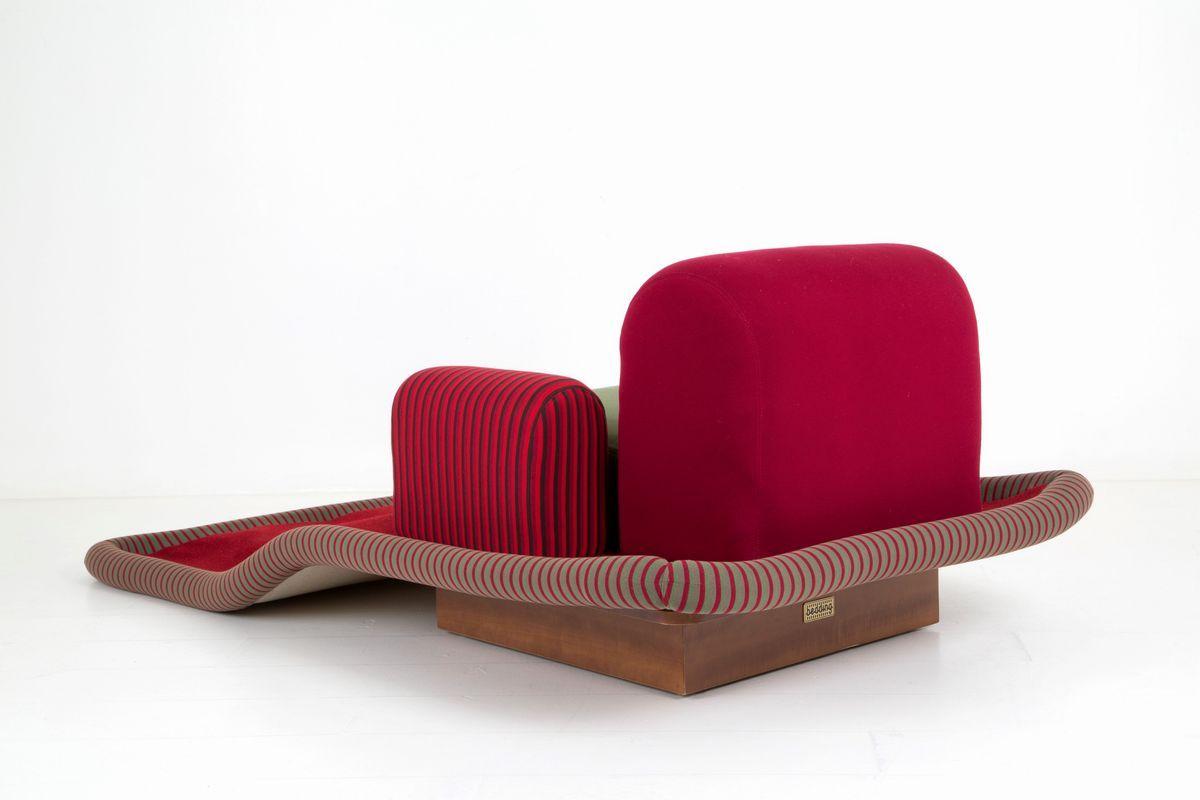 Fauteuil Tappeto Volante d’Ettore Sottsass For Sale 4