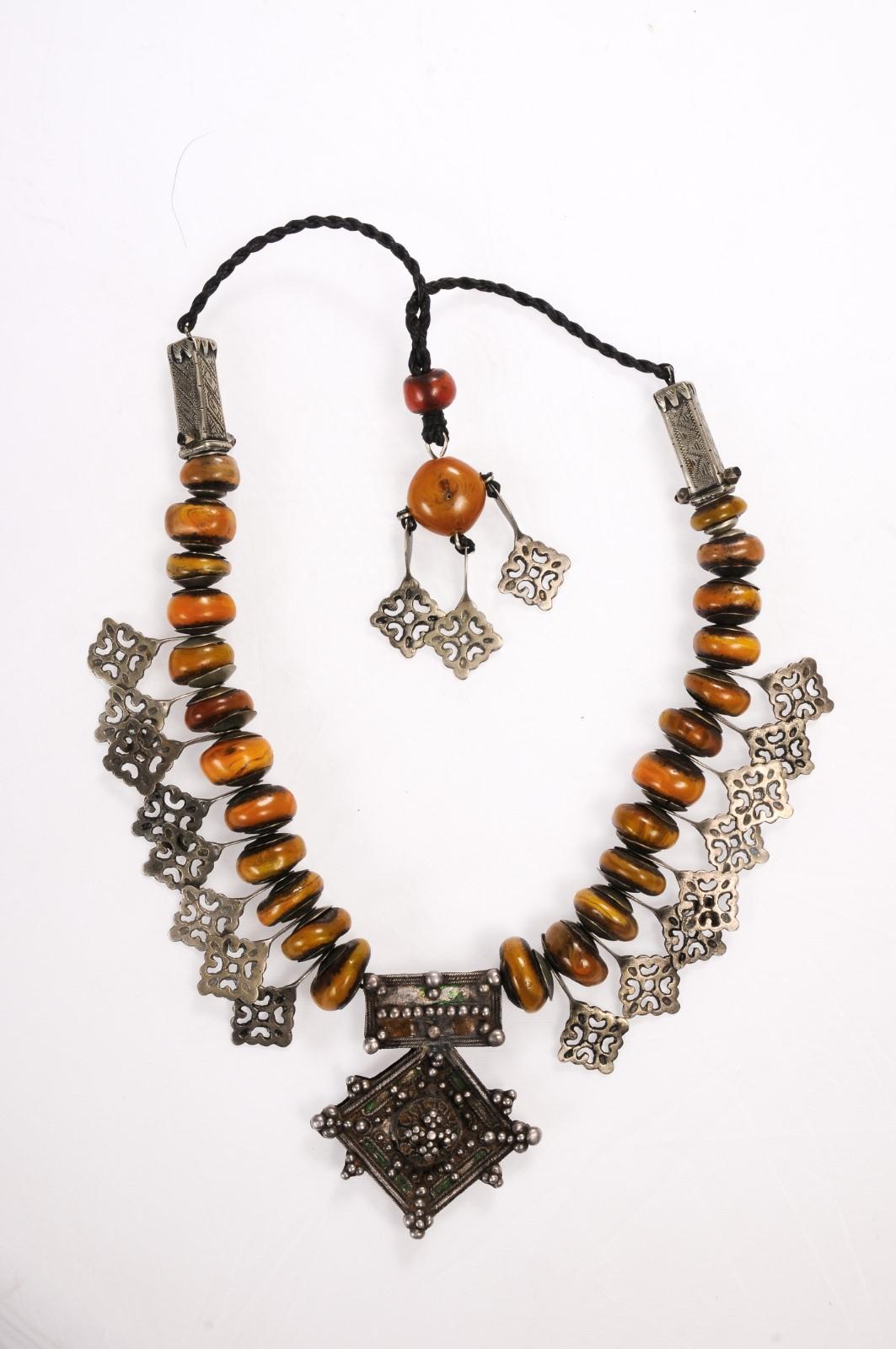 Women's Faux Amber Bead & Silver Necklace For Sale