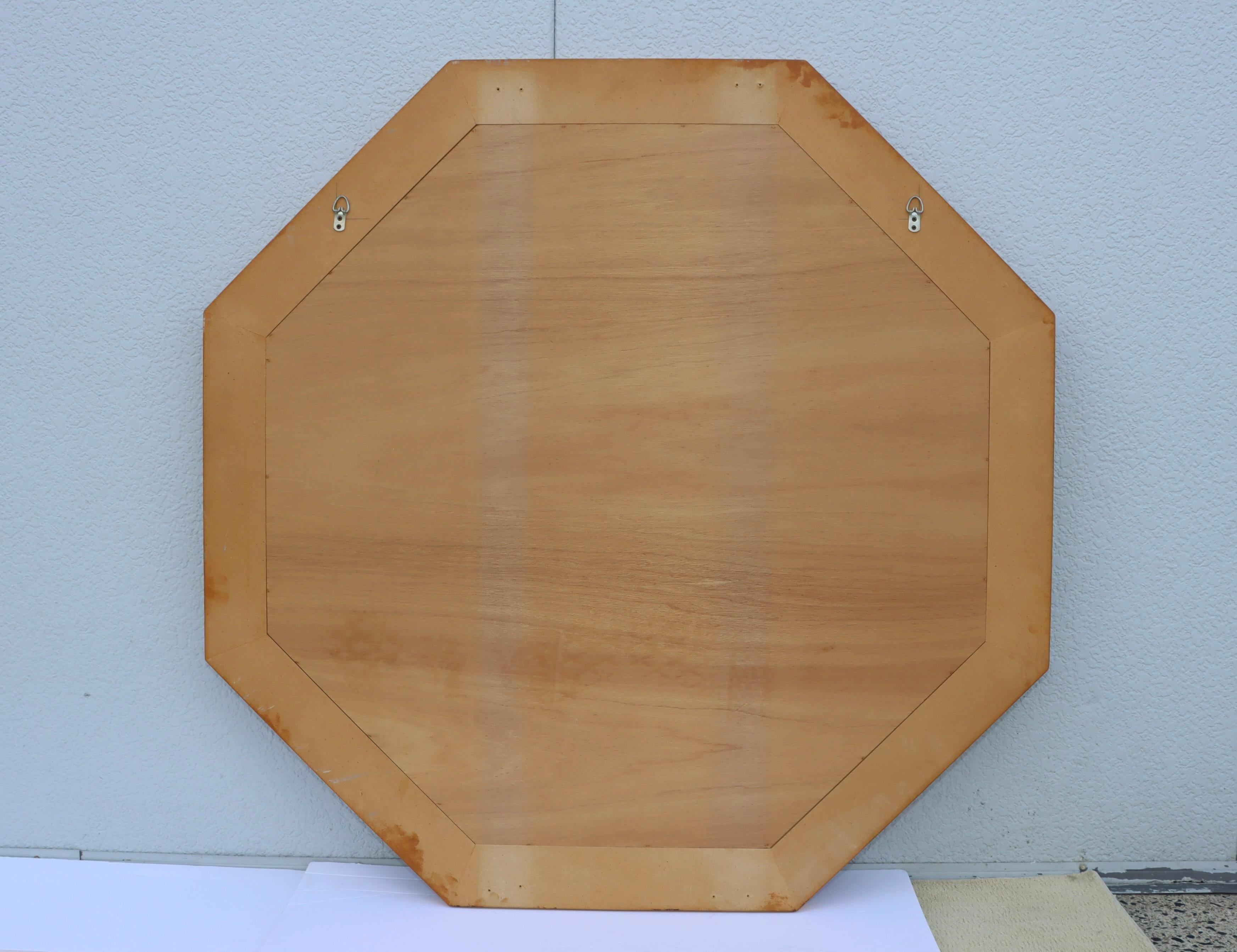 Miroir mural octogonal en faux bambou et laiton en vente 10