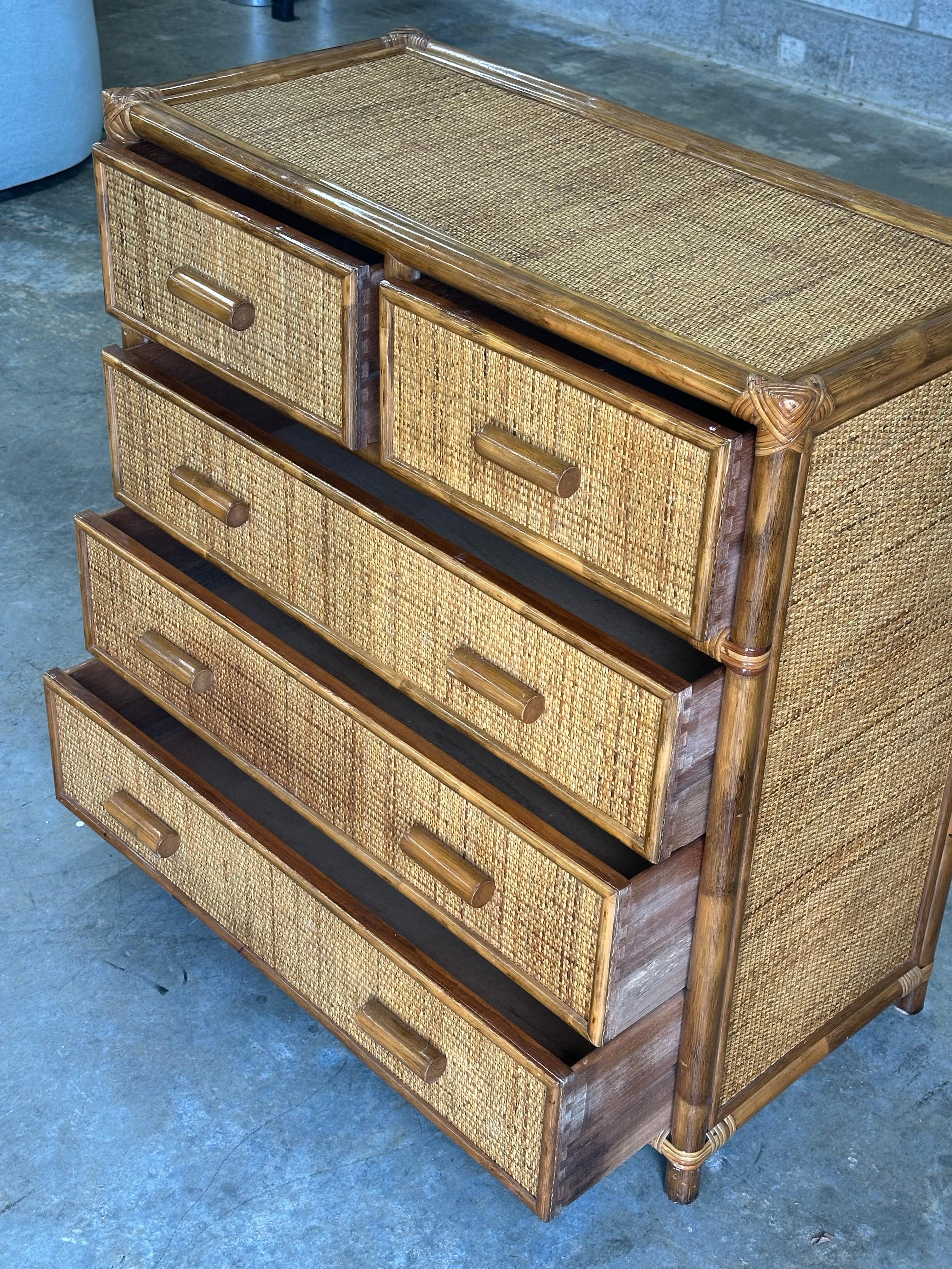 Bambù Faux Bamboo and Cane Dresser, British Colonial Style in vendita