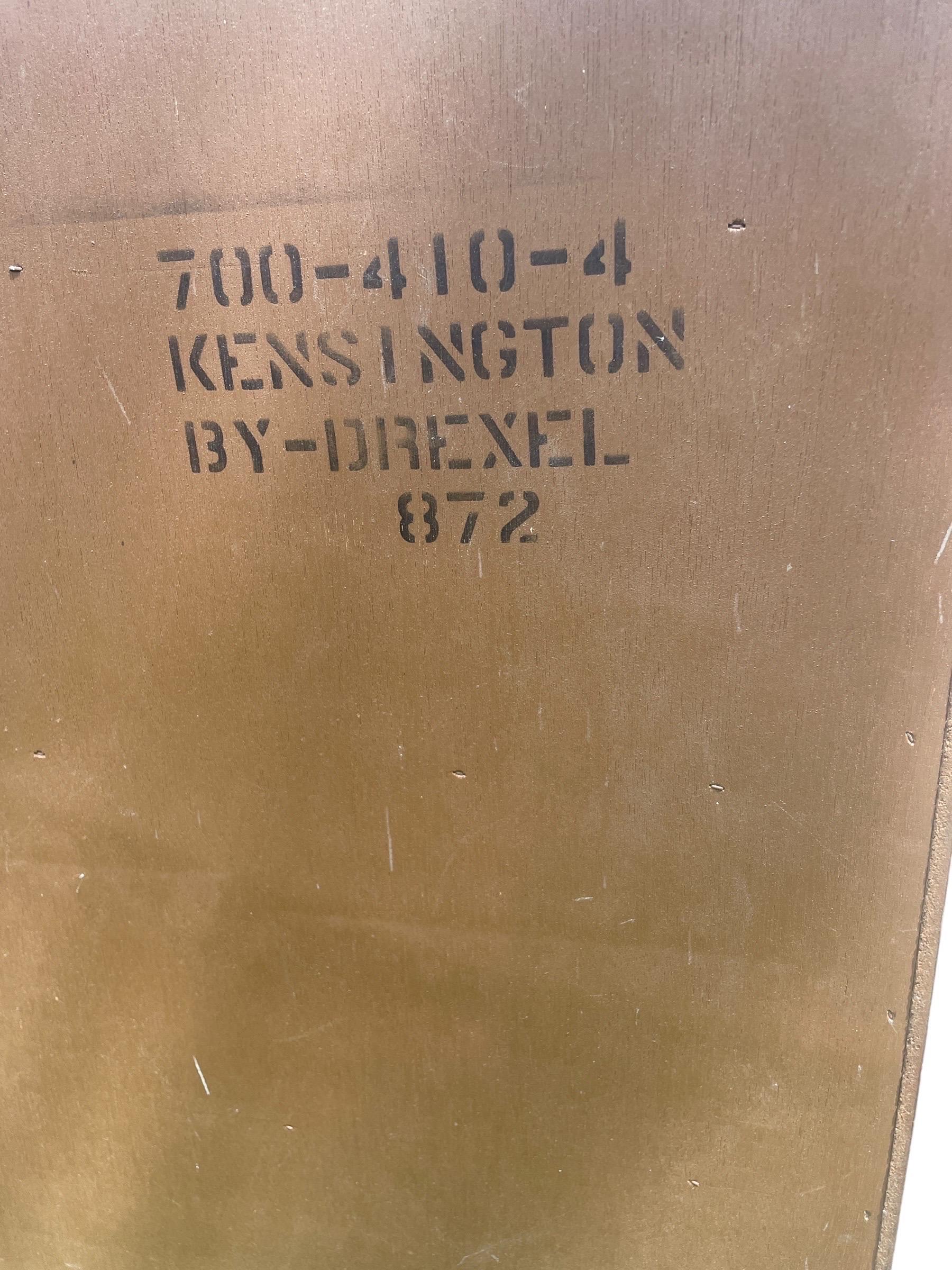 Kommode aus Kunstbambus und Rattan von Drexel Bedroom Furniture Highboy Vintage im Angebot 3