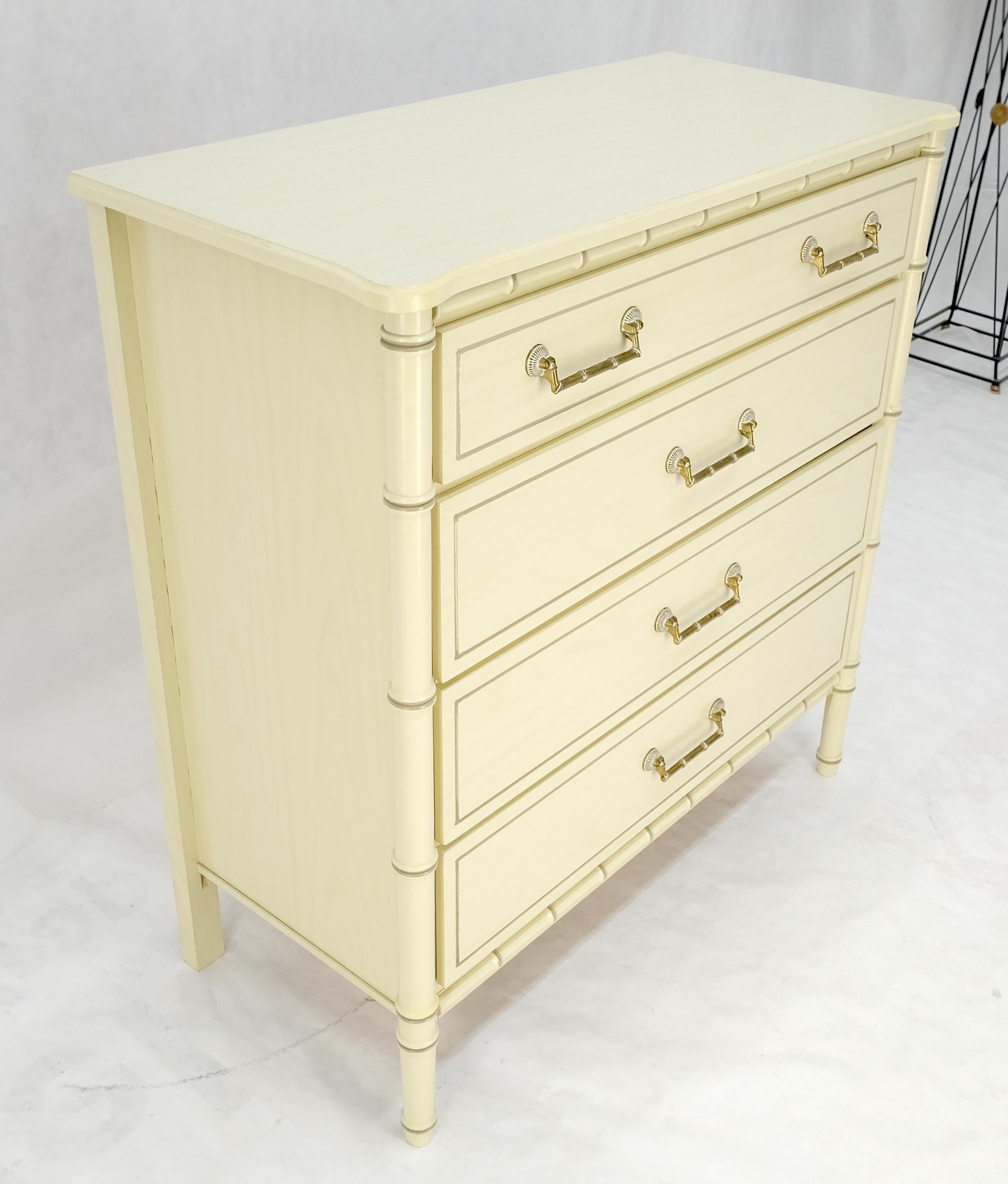 Faux Bamboo Beige White Lacquer 4 Drawers Bachelor Chest Dresser MINT! For Sale 3