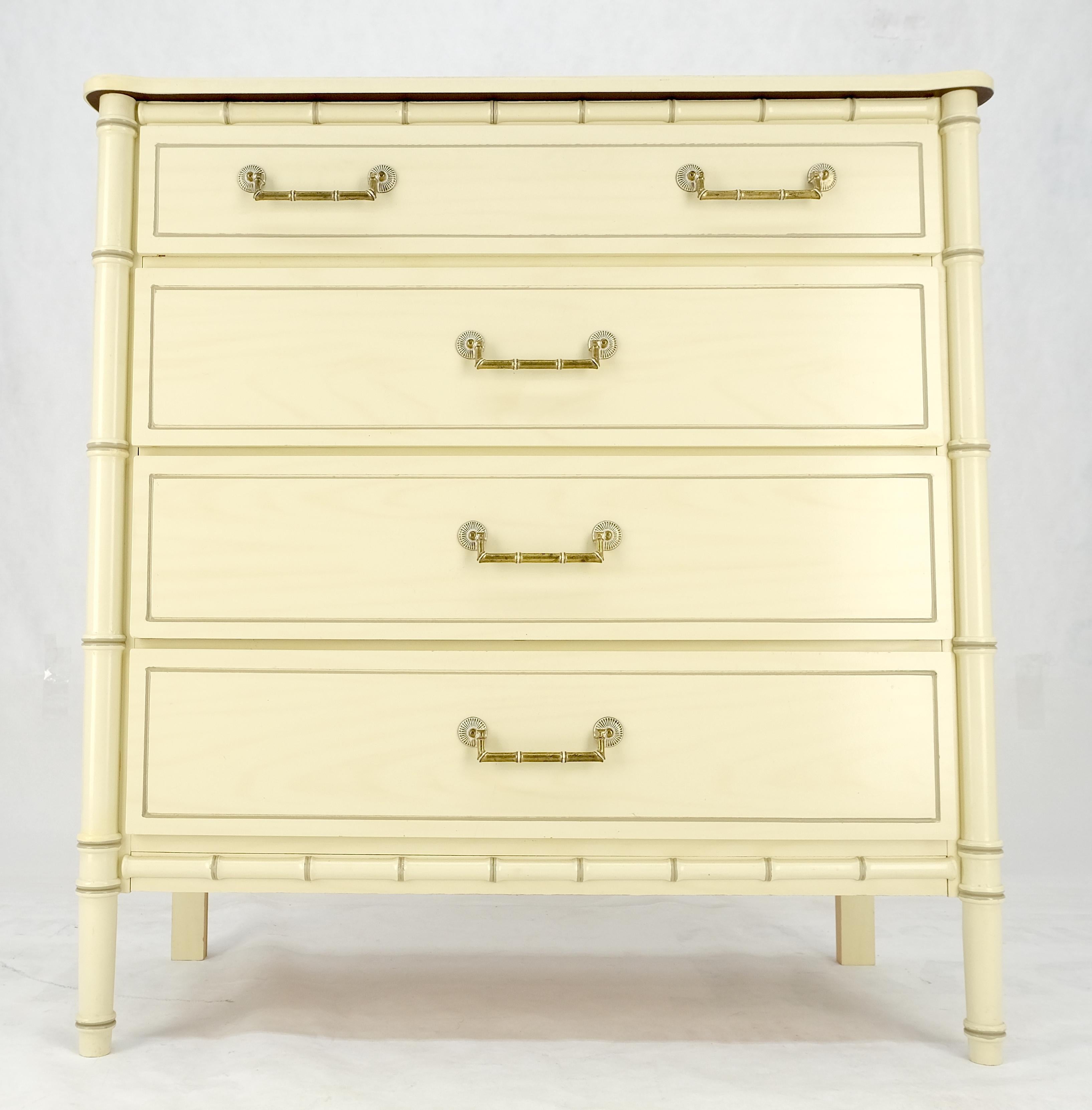 Faux Bamboo Beige White Lacquer 4 Drawers Bachelor Chest Dresser MINT! For Sale 7