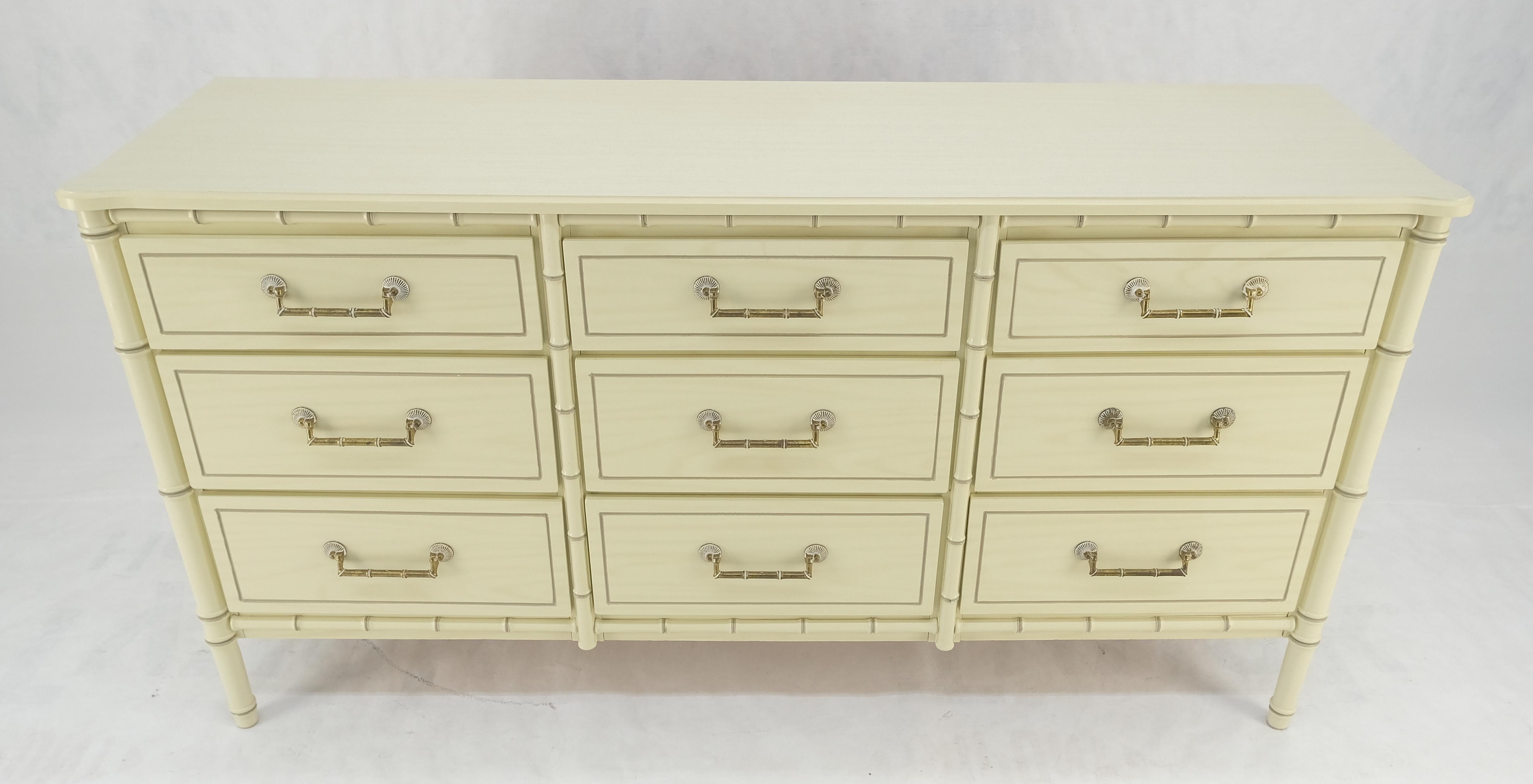 Américain Faux Bambou Beige Blanc Laqué 9 Tiroirs 65