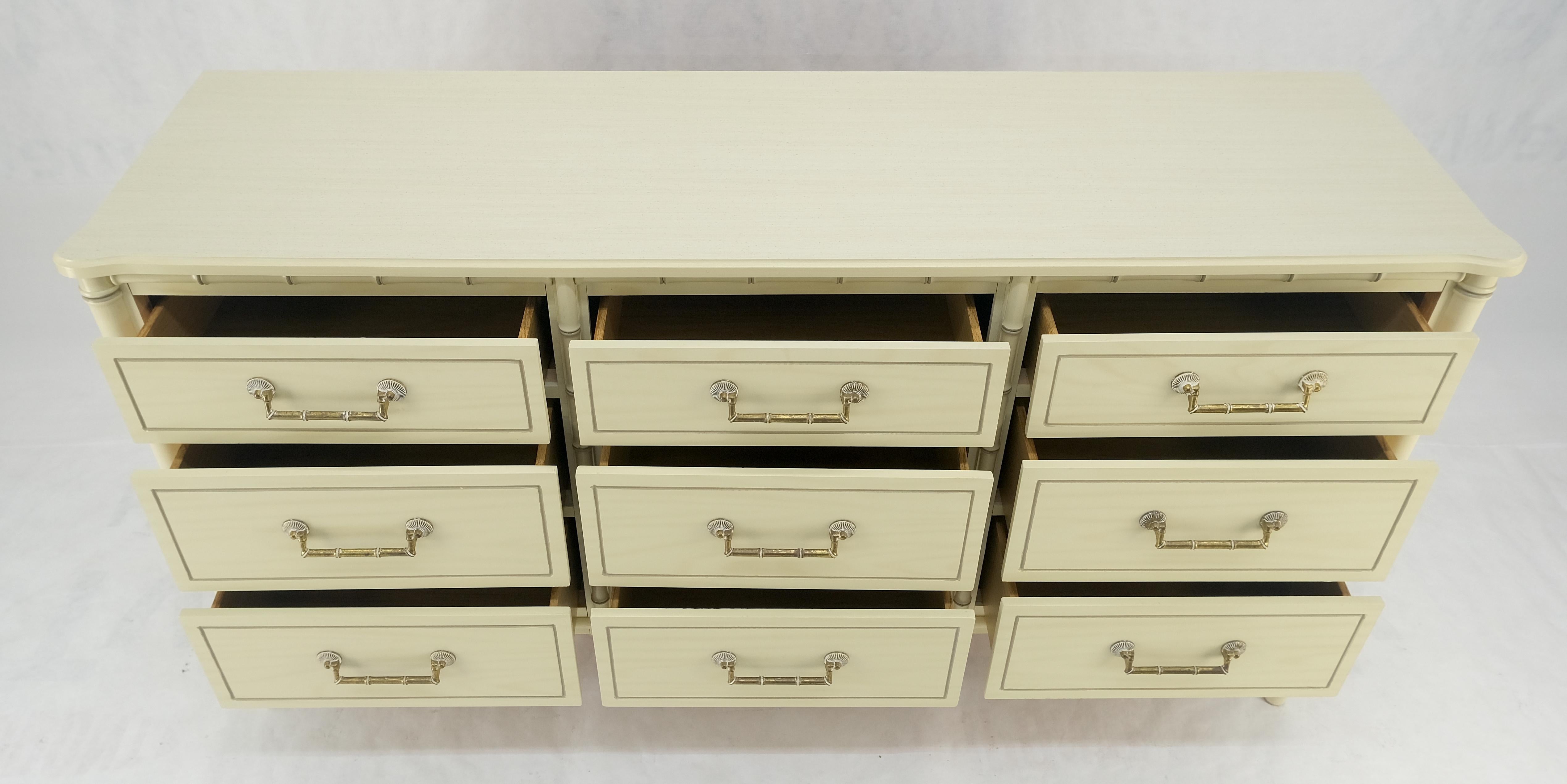 Laiton Faux Bambou Beige Blanc Laqué 9 Tiroirs 65