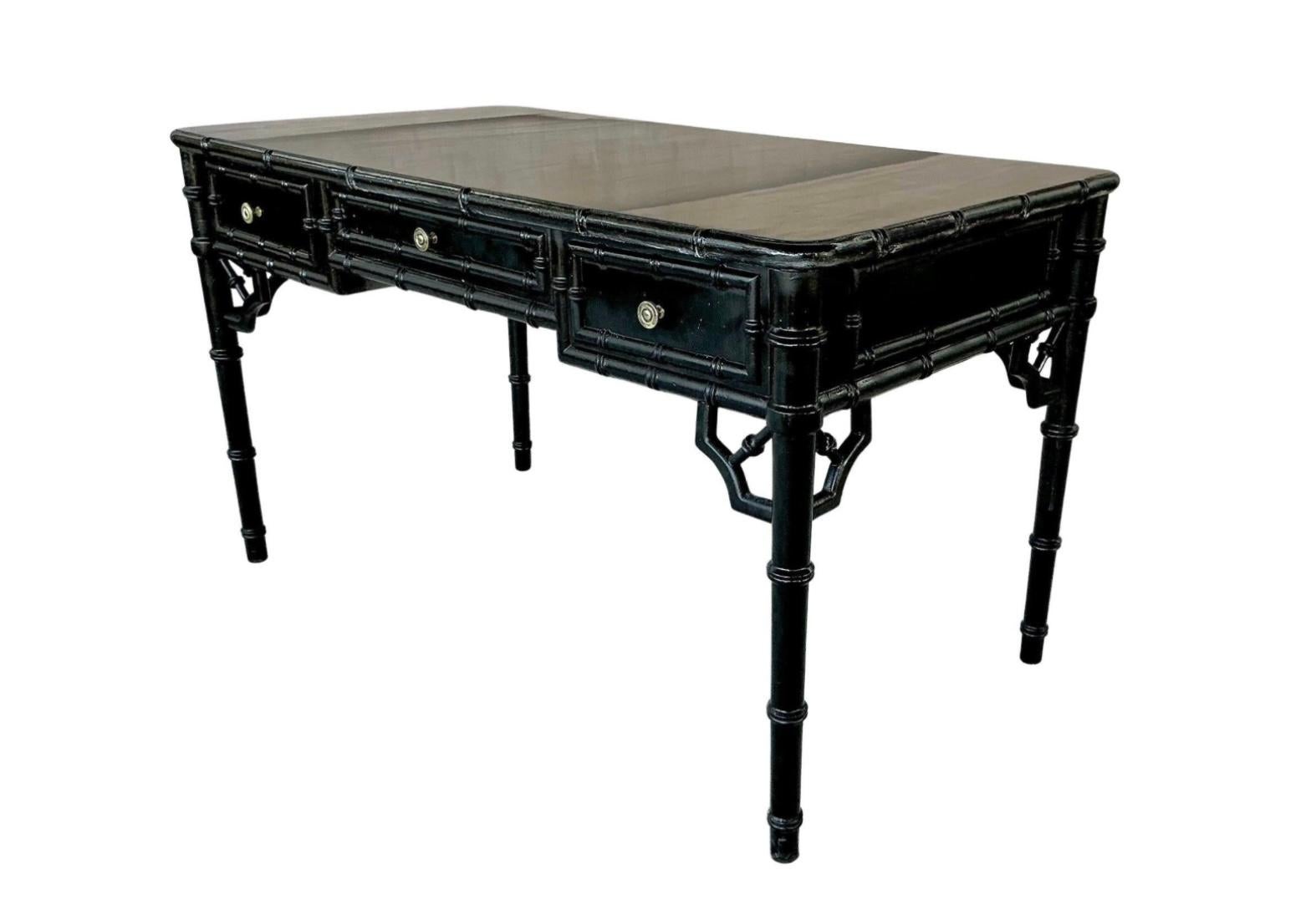 Scrivania in finto bambù laccato nero, stile James Mont in vendita 5