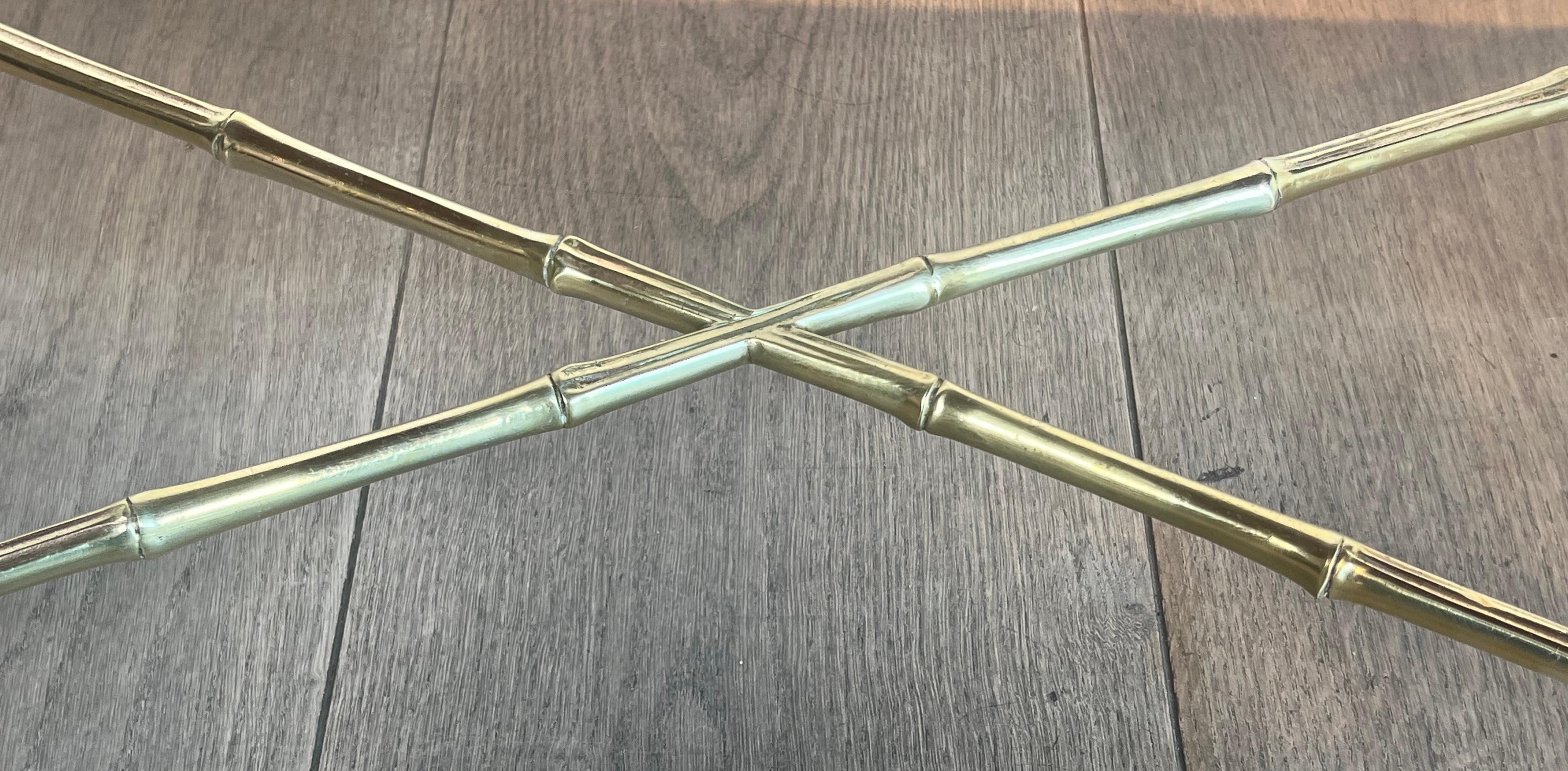 Mesa de centro de falso bambú bronce con tapa de mármol rojo by Maison Bagués en venta 10