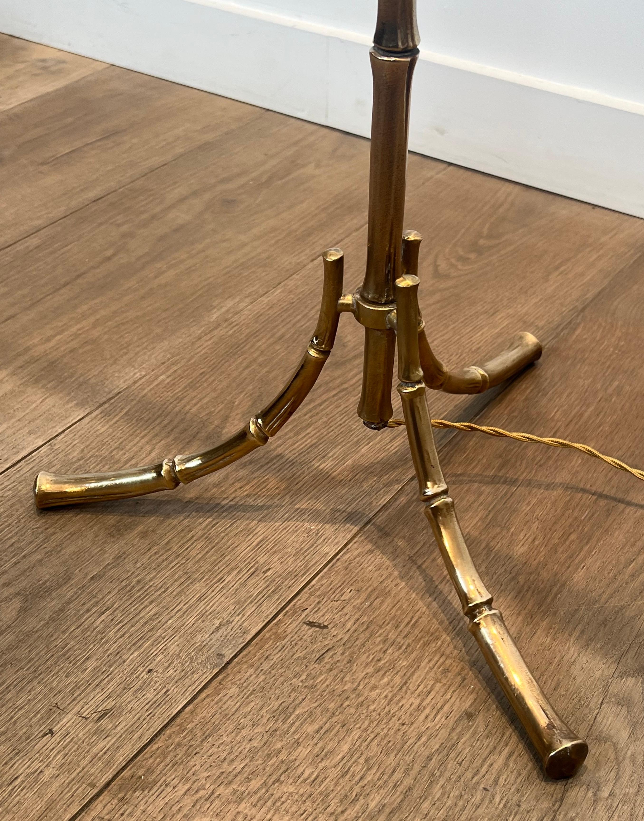 Lámpara de pie de imitación de bambú bronce de Maison Bagués en venta 2