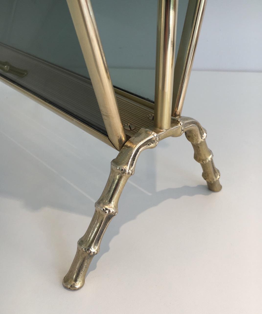 Porte-revues en faux bambou et bronze par Maison Baguès en vente 2