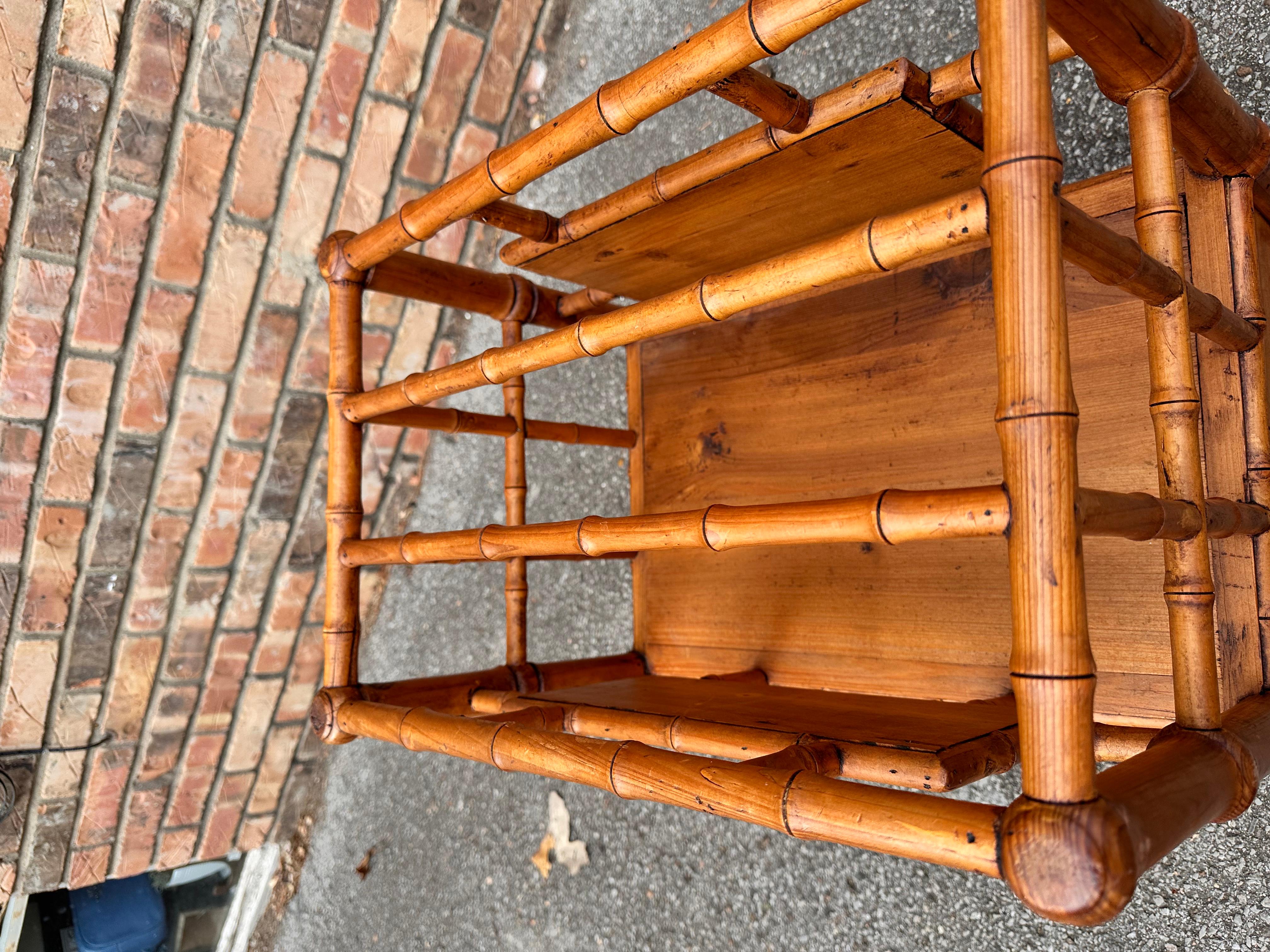 Faux Bamboo Canterbury In Good Condition For Sale In Nashville, TN