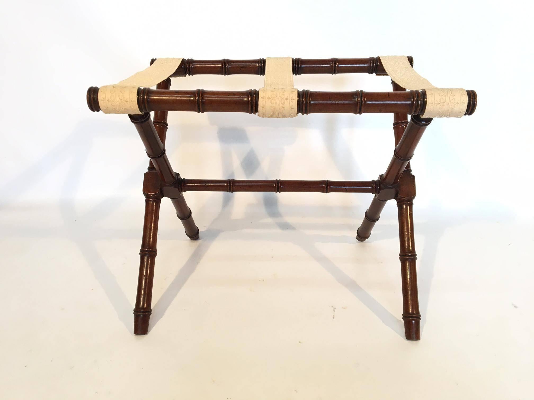 Dorothy Draper style faux bamboo folding luggage rack by Kindel Furniture of Grand Rapids. Excellent condition. Could also hold a tray to double as a side table. Perfect for Asian chinoiserie, Hollywood Regency, or any midcentury decor.