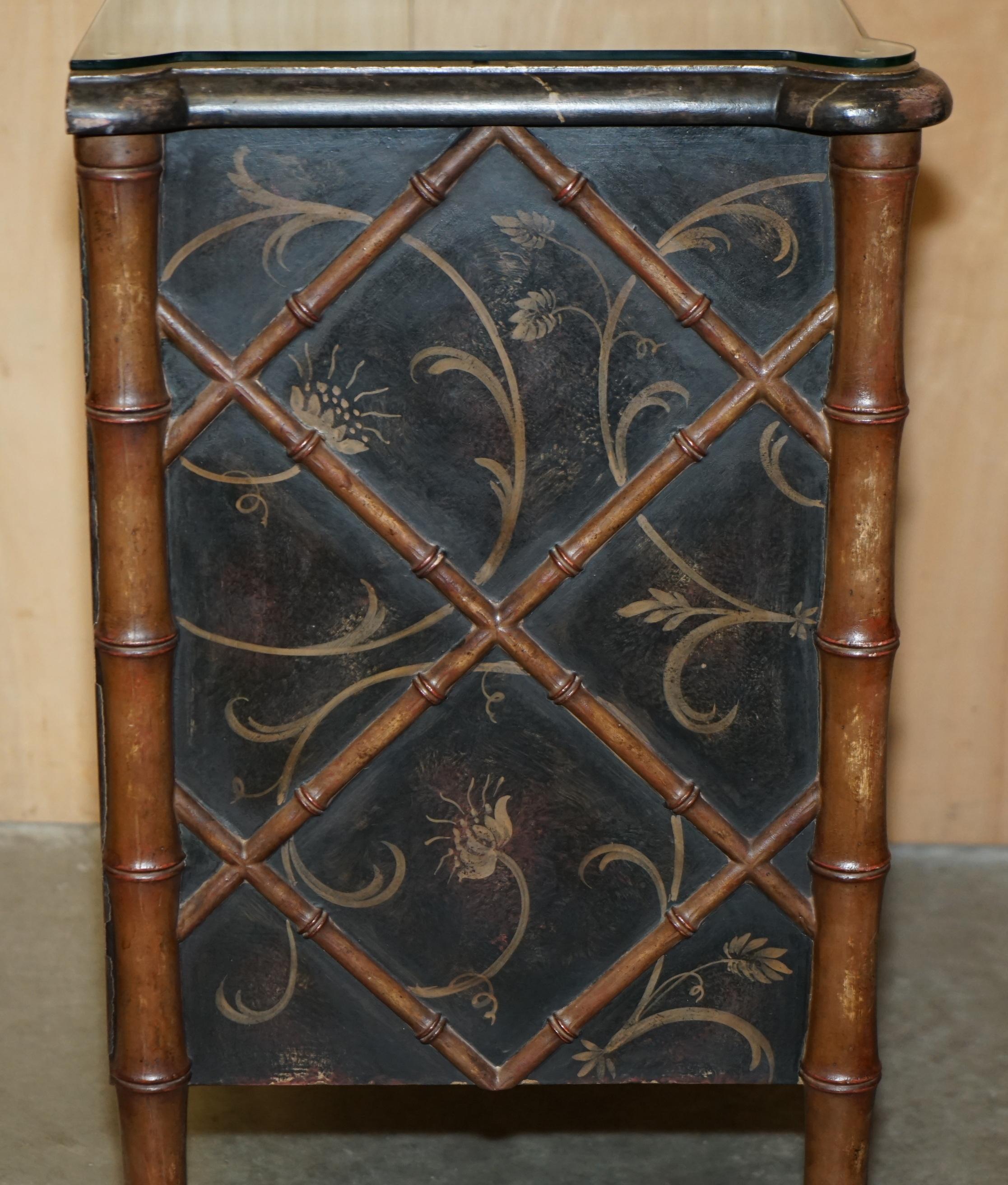 COFFRE DE TIRETTES EN FAUX BAMBOU CARVÉ EN BOIS PORTE ITALIA FIESOLE en vente 3