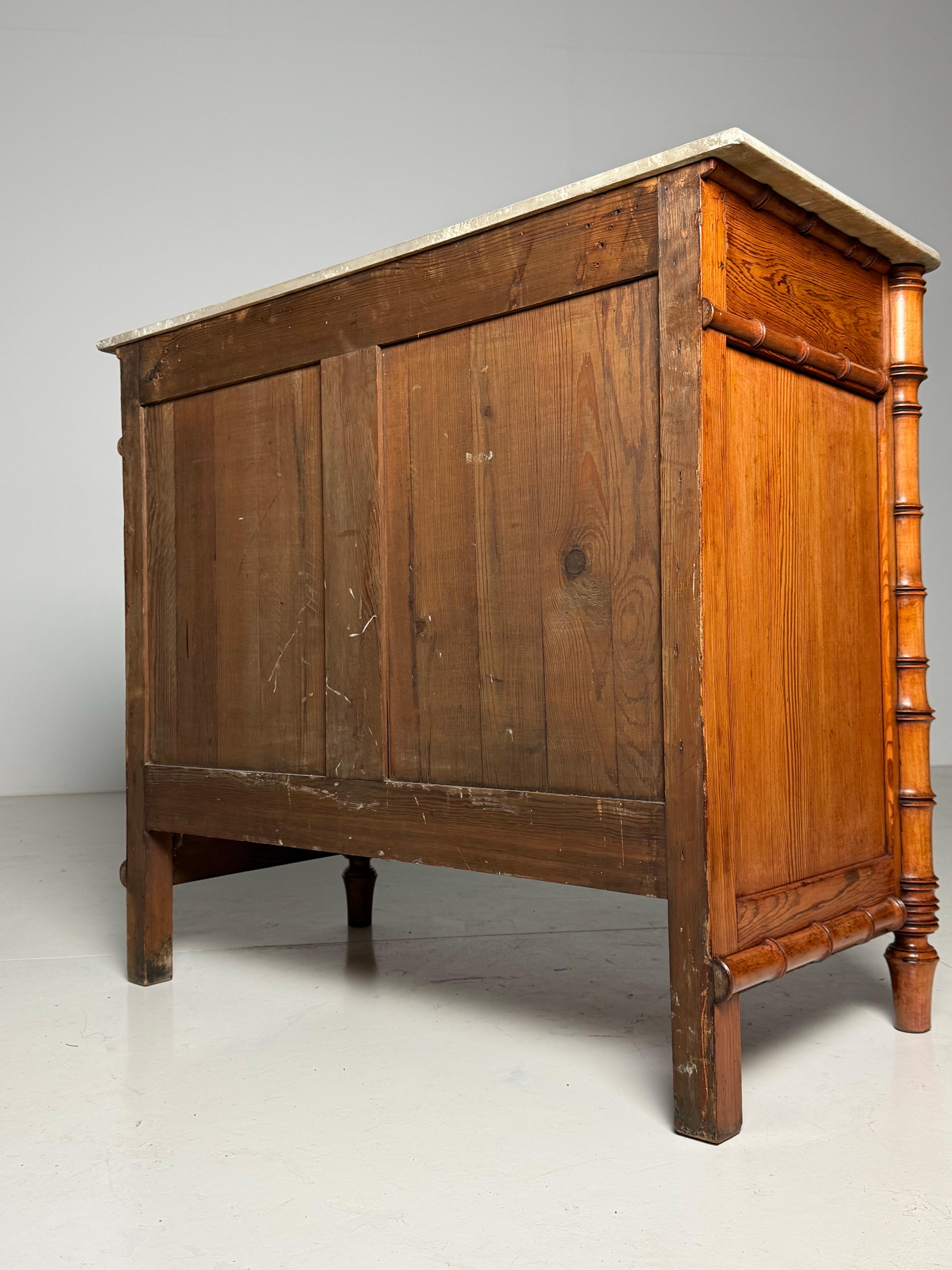 Cassettiera in finto bambù francese 1900-1910 5