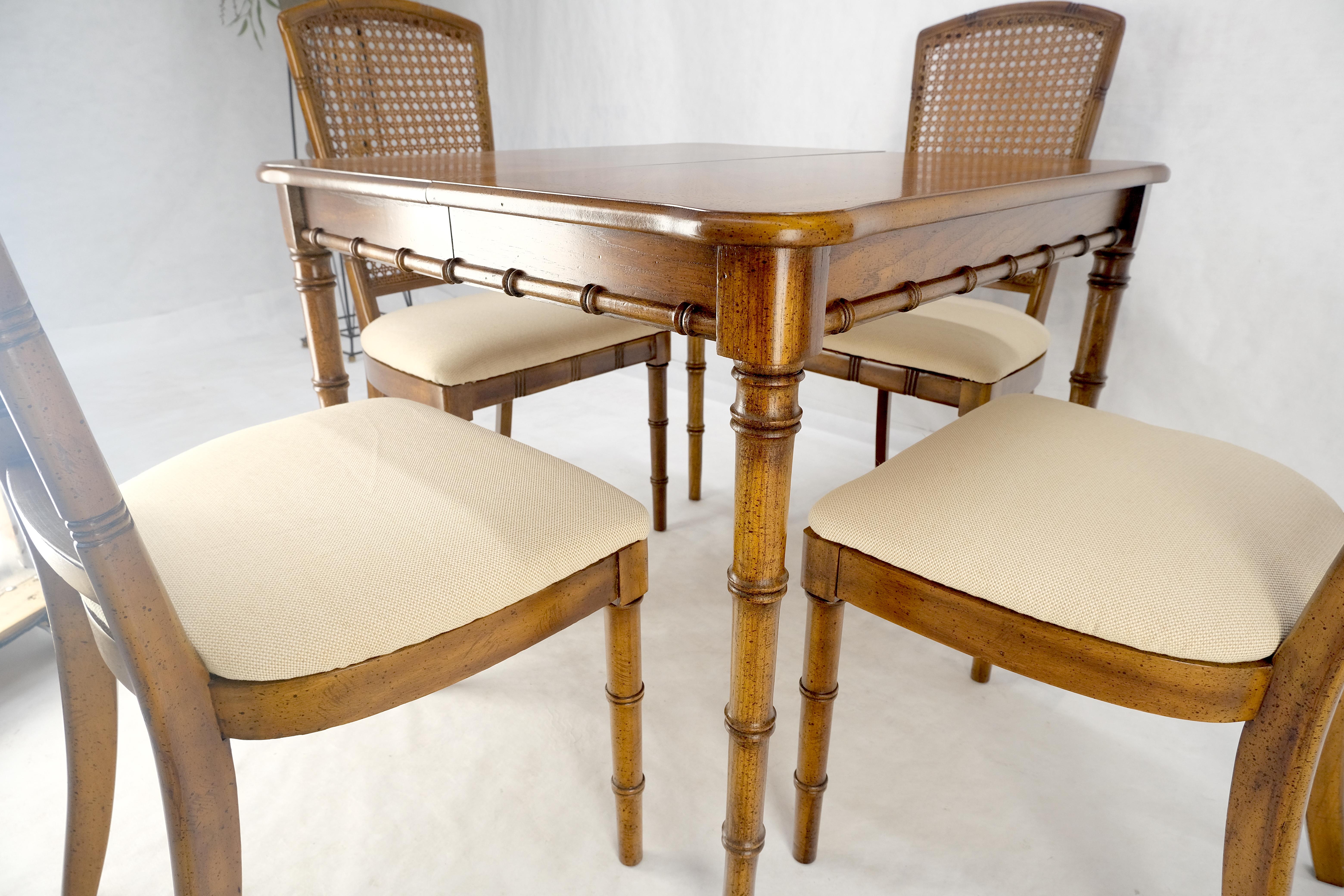 Tappezzeria Tavolo da pranzo compatto in finto bambù 34x34 con 1 foglia  Set di 4 sedie MINT! in vendita