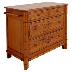 Commode en faux bambou et pin foncé - 20e siècle