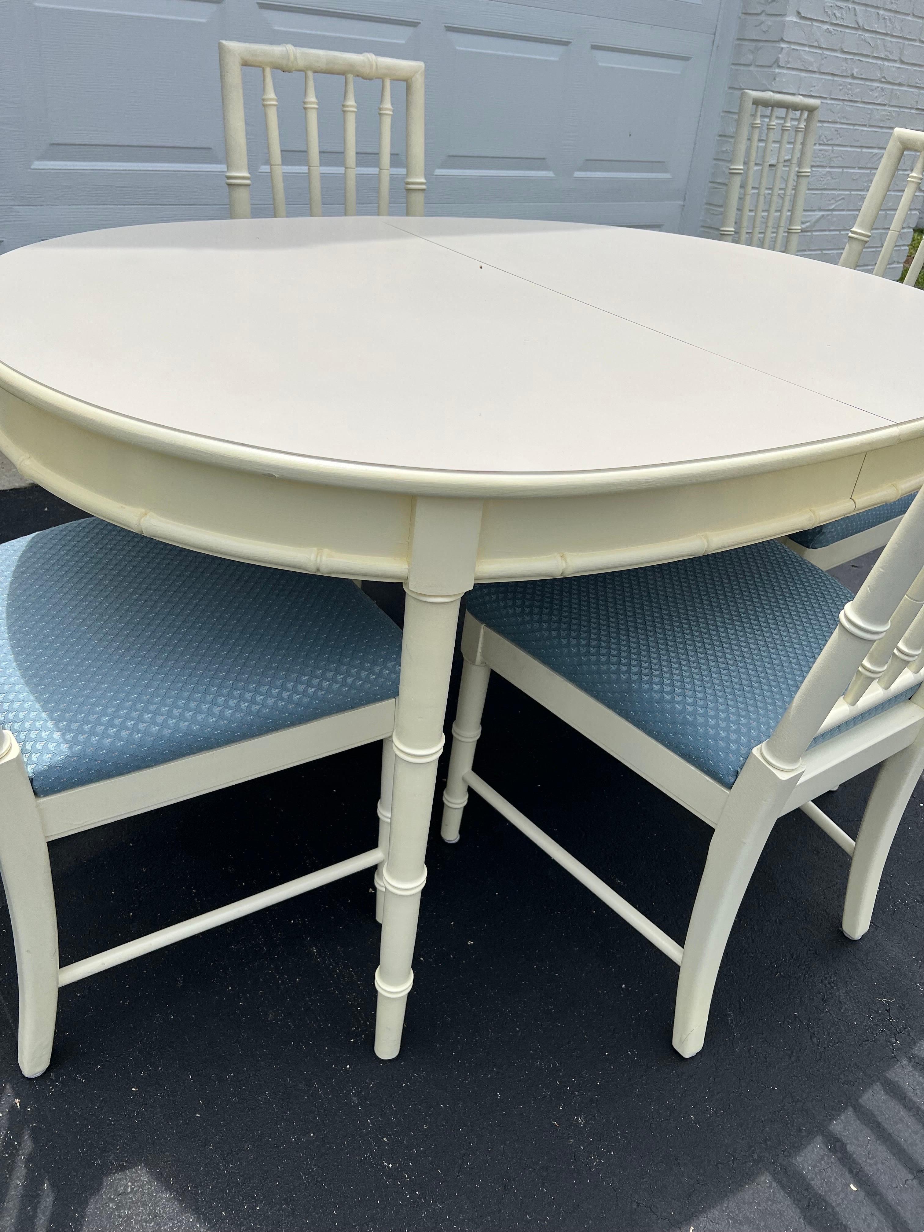 Faux Bamboo Dining Set by Thomasville In Good Condition In Redding, CT