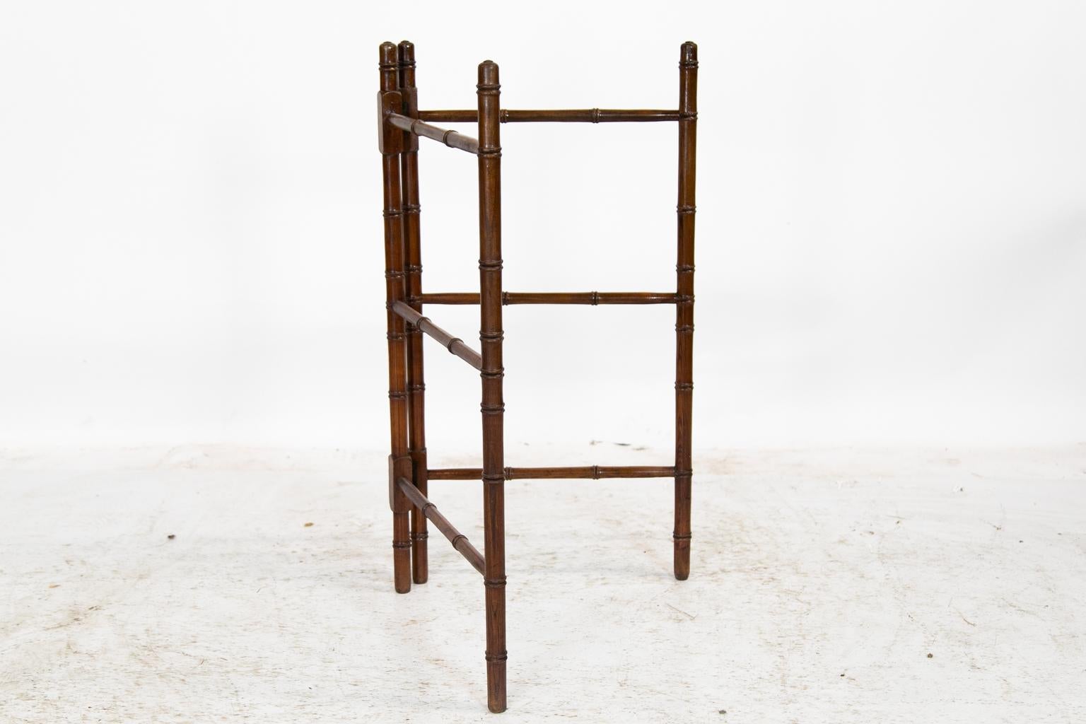 Faux Bamboo Folding Towel Rack In Good Condition In Wilson, NC