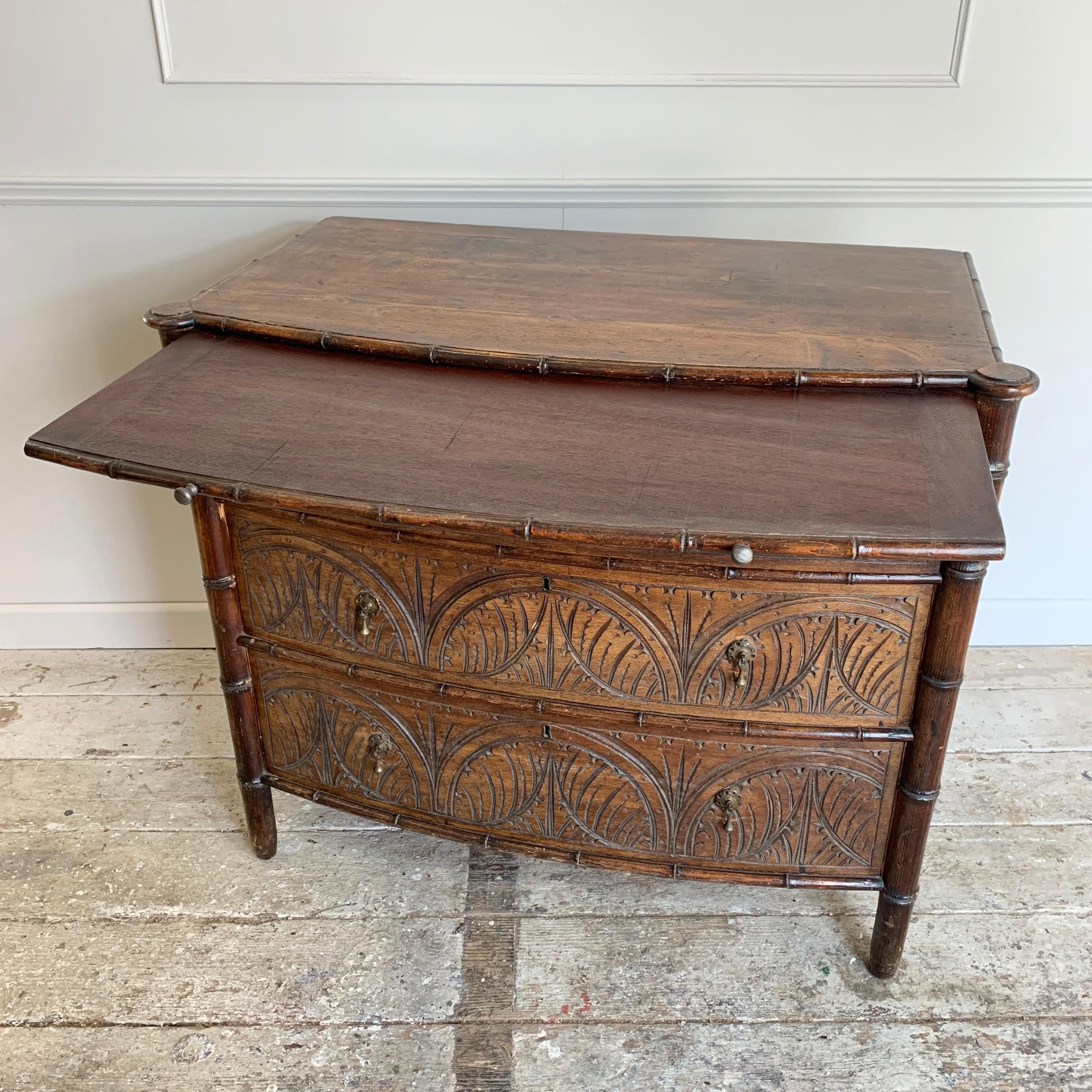 Faux bamboo late Victorian secrétaire, chest of drawers
Fabulous late Victorian hand carved secrétaire
There is a hidden pullout / pull-out writing desk at the top, with 3 good size drawers beneath
The faux bamboo design is used on the legs and
