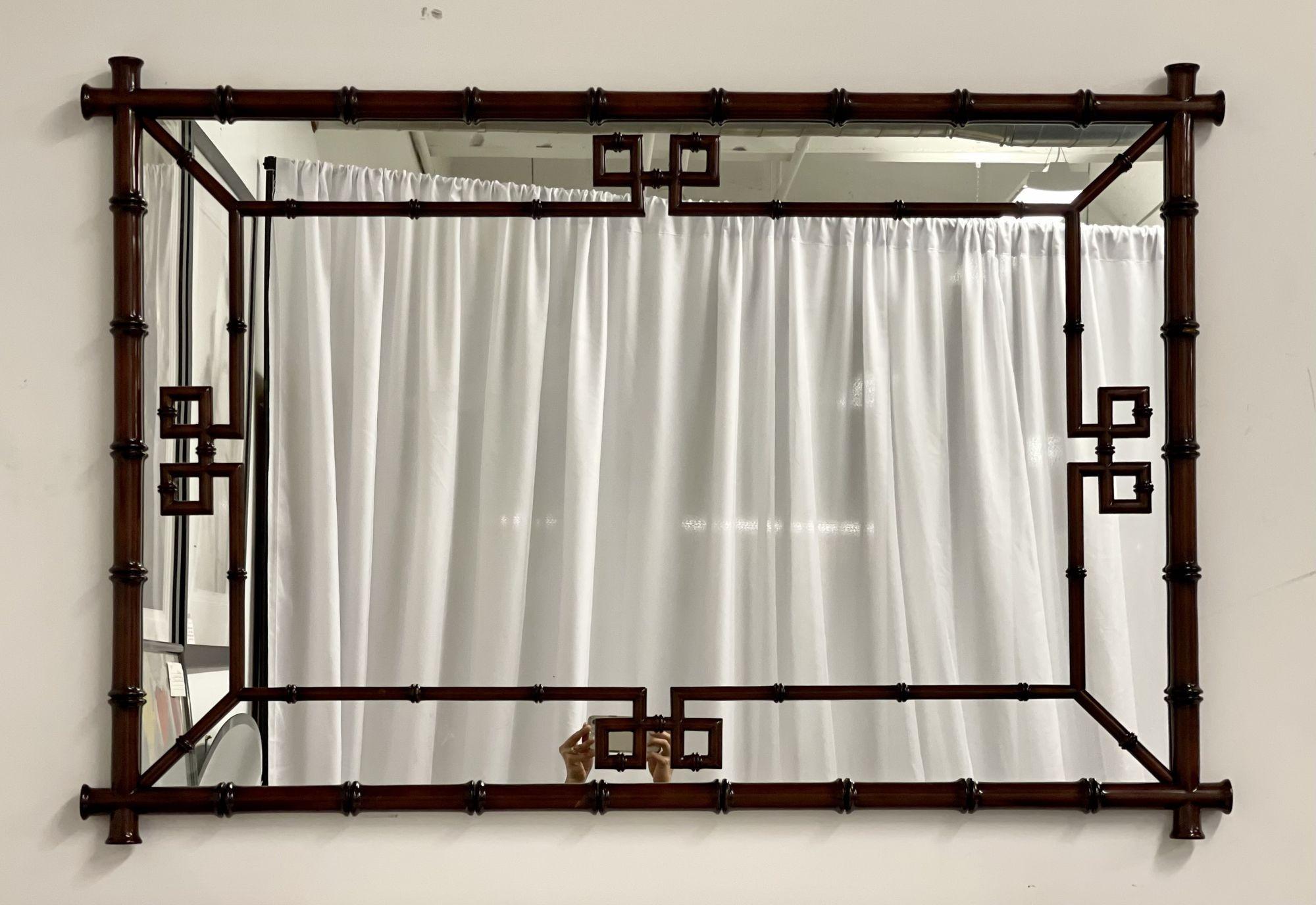 Wandspiegel aus Kunstbambusmetall, Konsolenspiegel, kann in beide Richtungen aufgehängt werden (Moderne) im Angebot