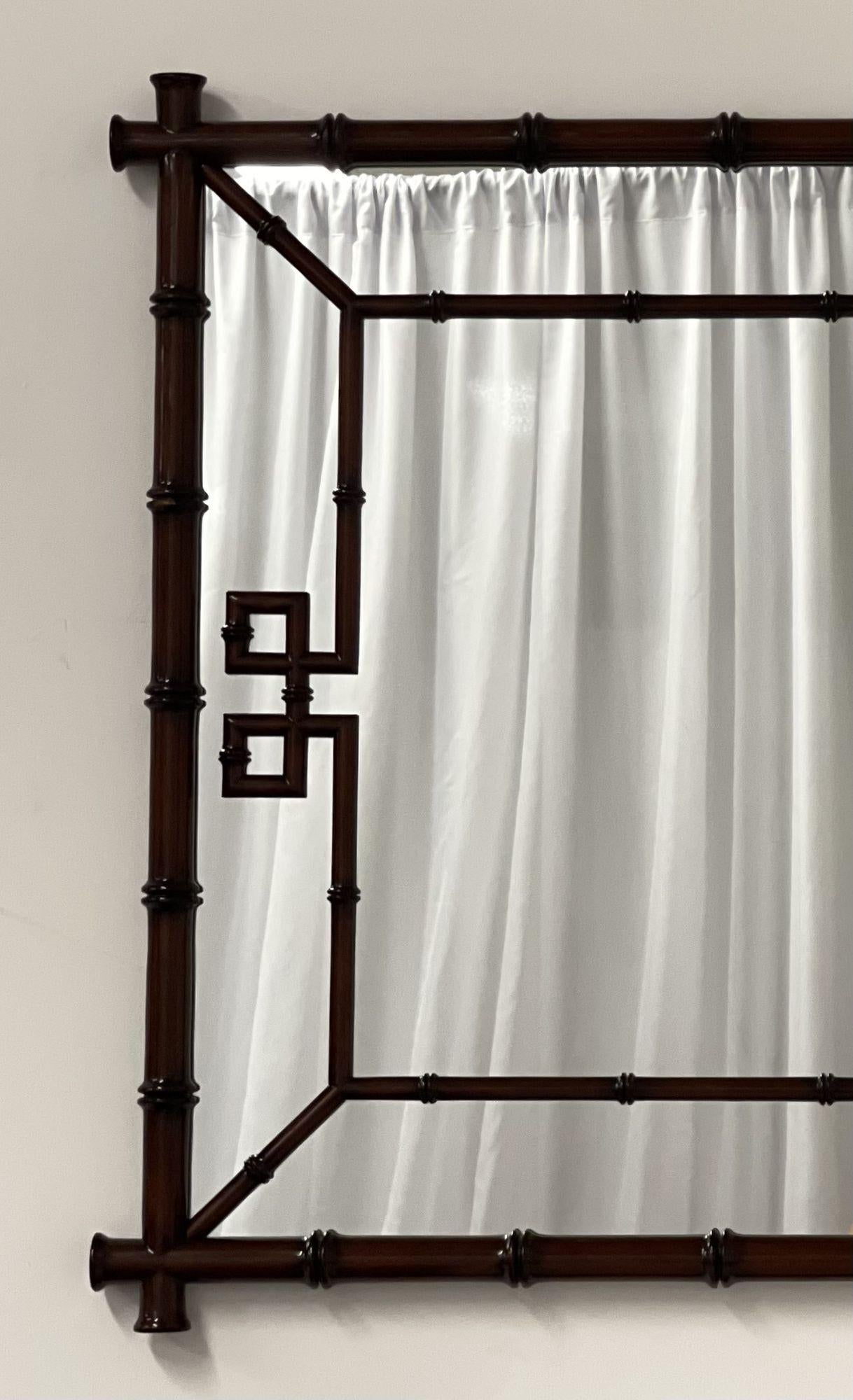 Wandspiegel aus Kunstbambusmetall, Konsolenspiegel, kann in beide Richtungen aufgehängt werden (Philippinisch) im Angebot