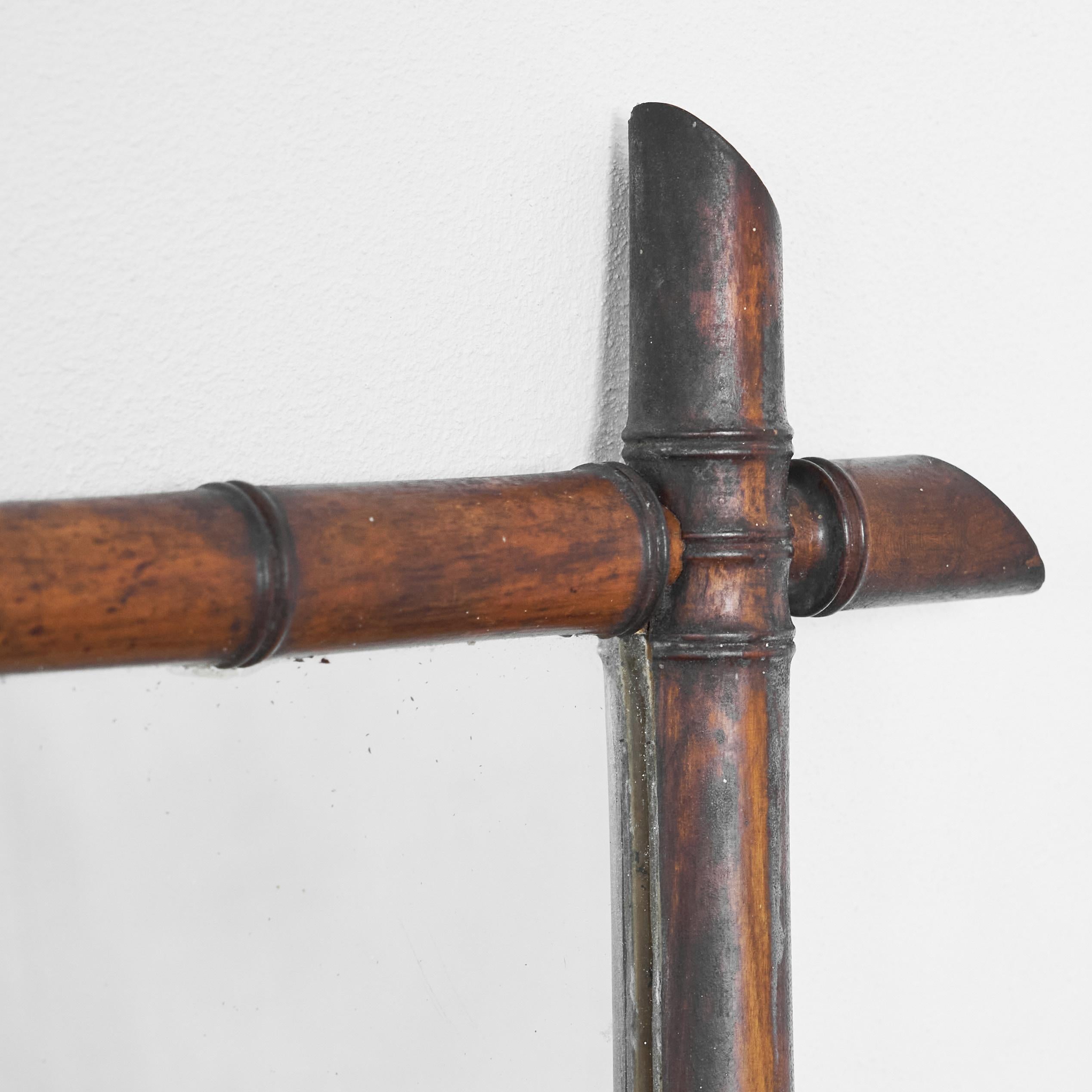 Legno Specchio in finto bambù in Wood massiccio anni '40 in vendita