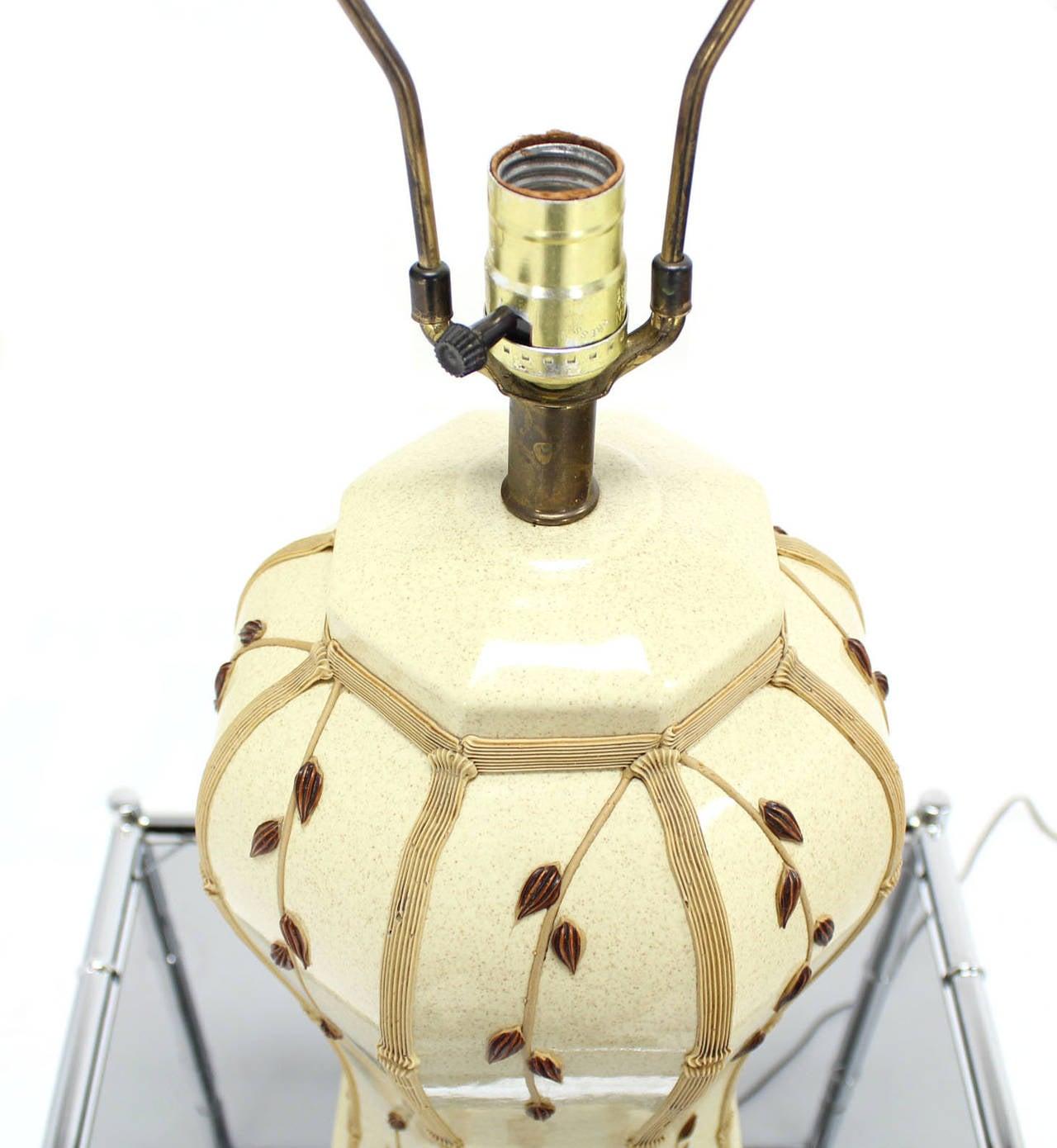 Faux Bamboo Motive Art Pottery Decorated Mid-Century Modern Ceramic Lamp MITN! For Sale 1