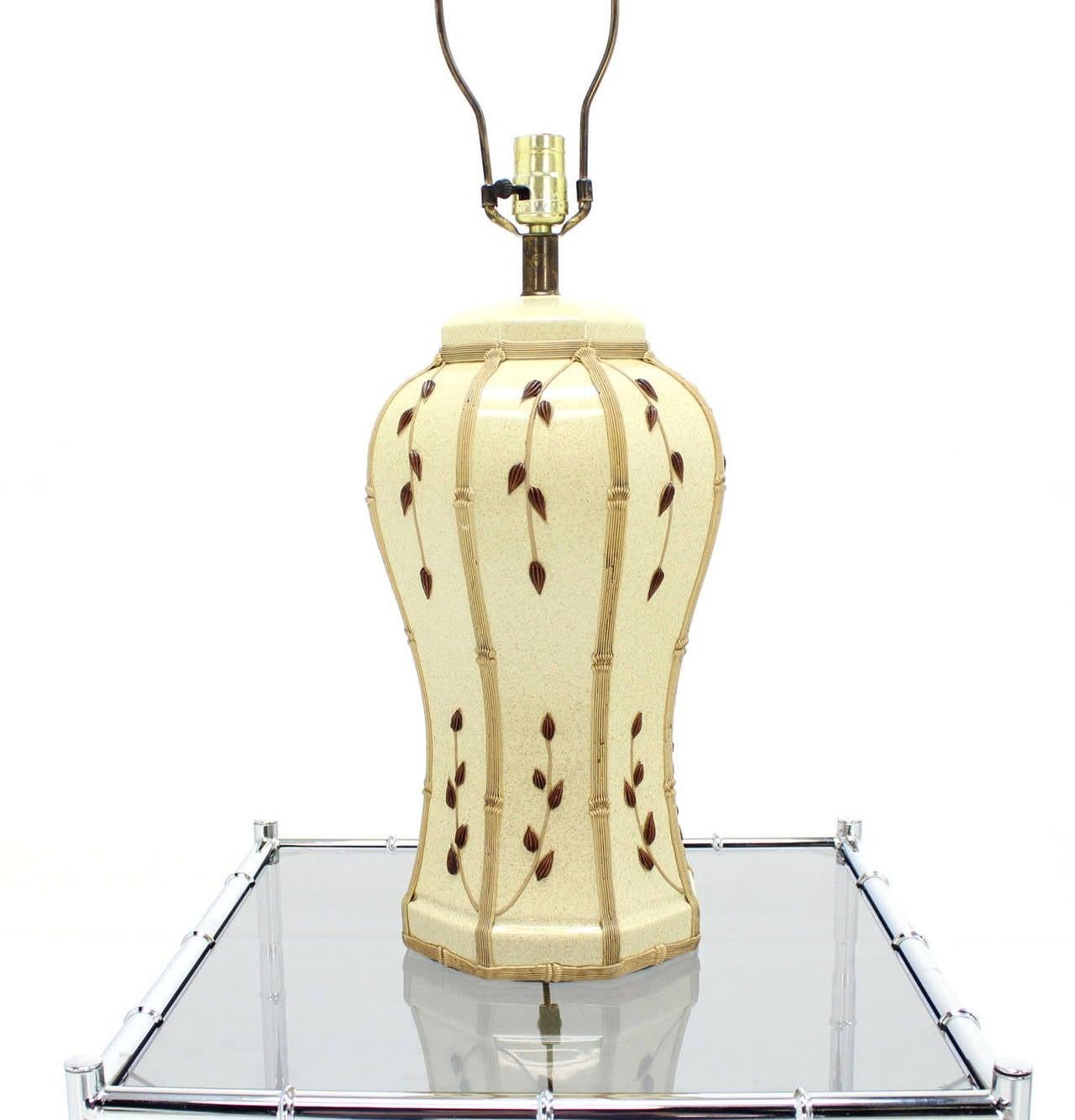 Faux Bamboo Motive Art Pottery Decorated Mid-Century Modern Ceramic Lamp MITN! For Sale 2
