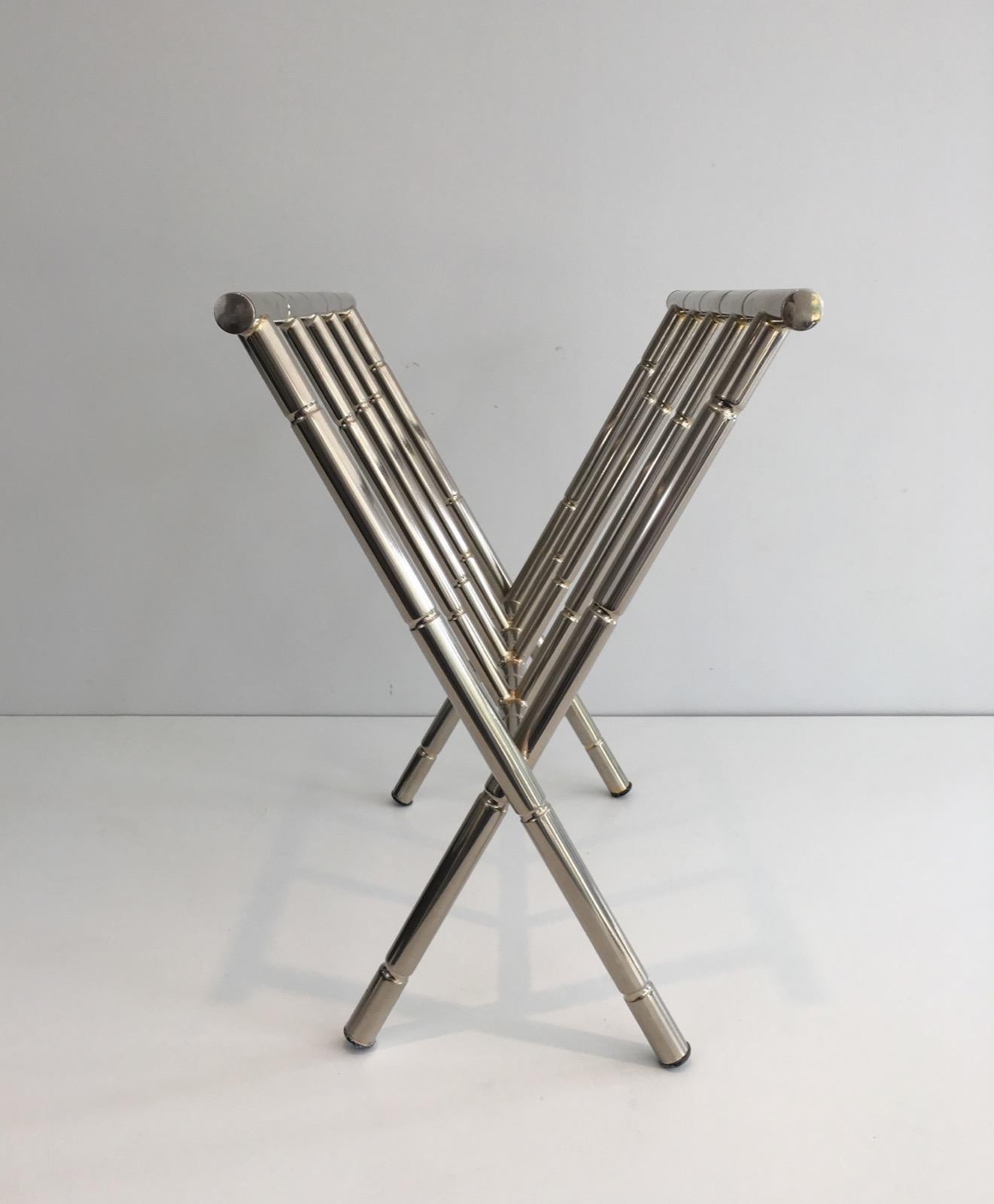Mid-Century moderno Portariviste in finto legno di nichel nello stile di Jacques Adnet in vendita