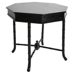 Table octogonale en faux bambou, années 1910