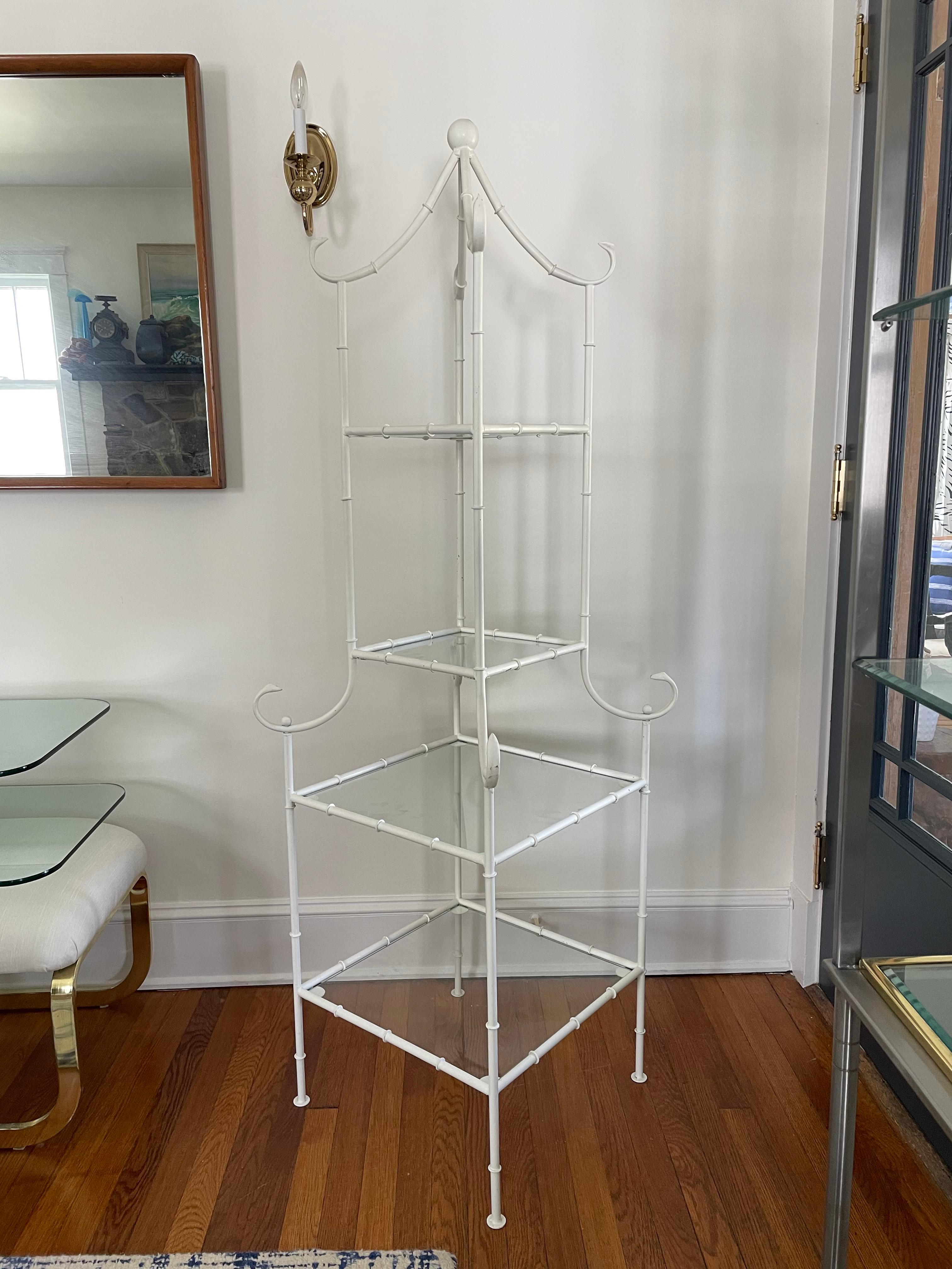Faux Bamboo Pagoda Etagere In Good Condition For Sale In W Allenhurst, NJ