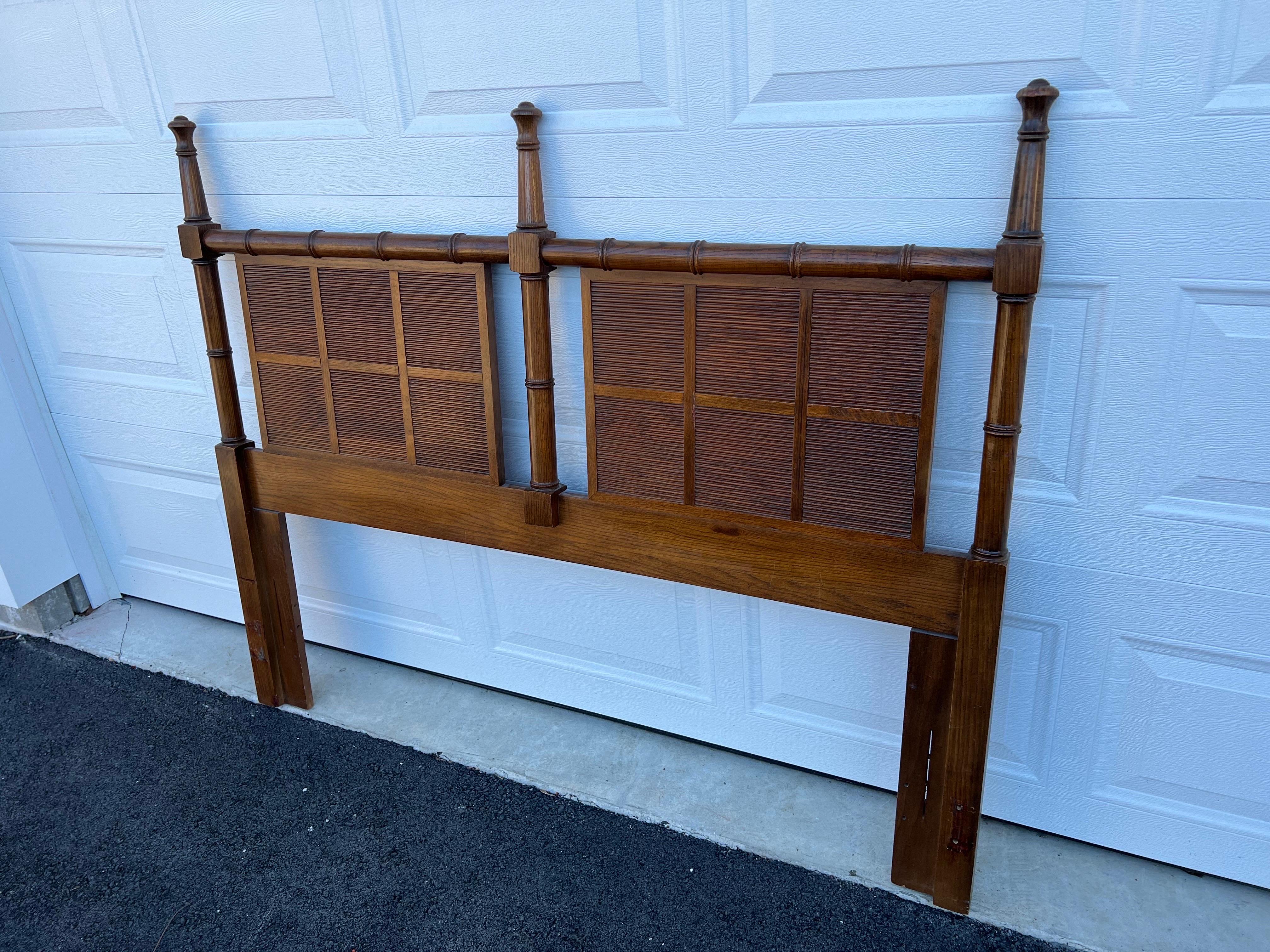 Faux Bamboo Queen Headboard by Dixie In Good Condition For Sale In Redding, CT