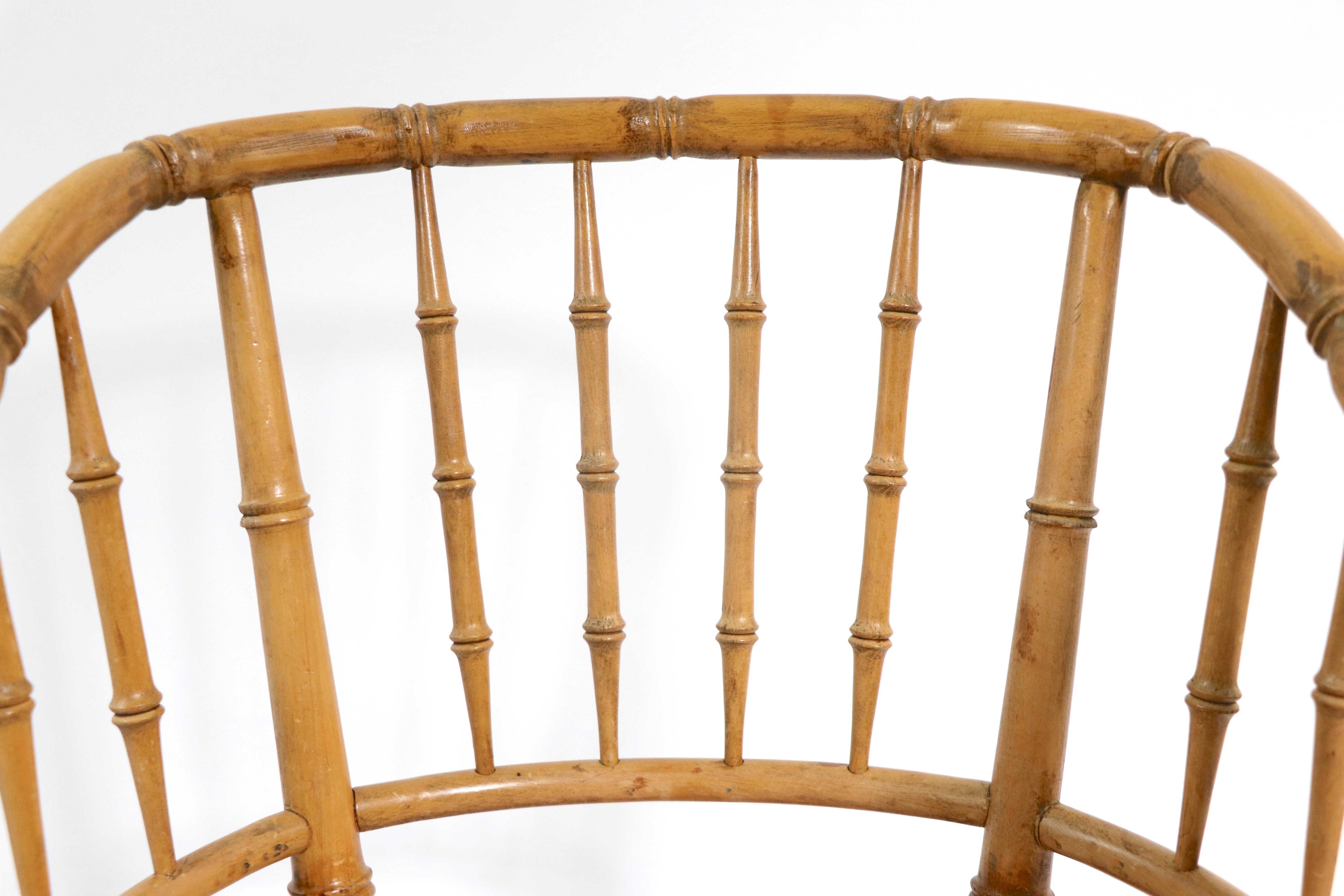 Faux Bamboo Regency Style Chair In Good Condition For Sale In New York, NY