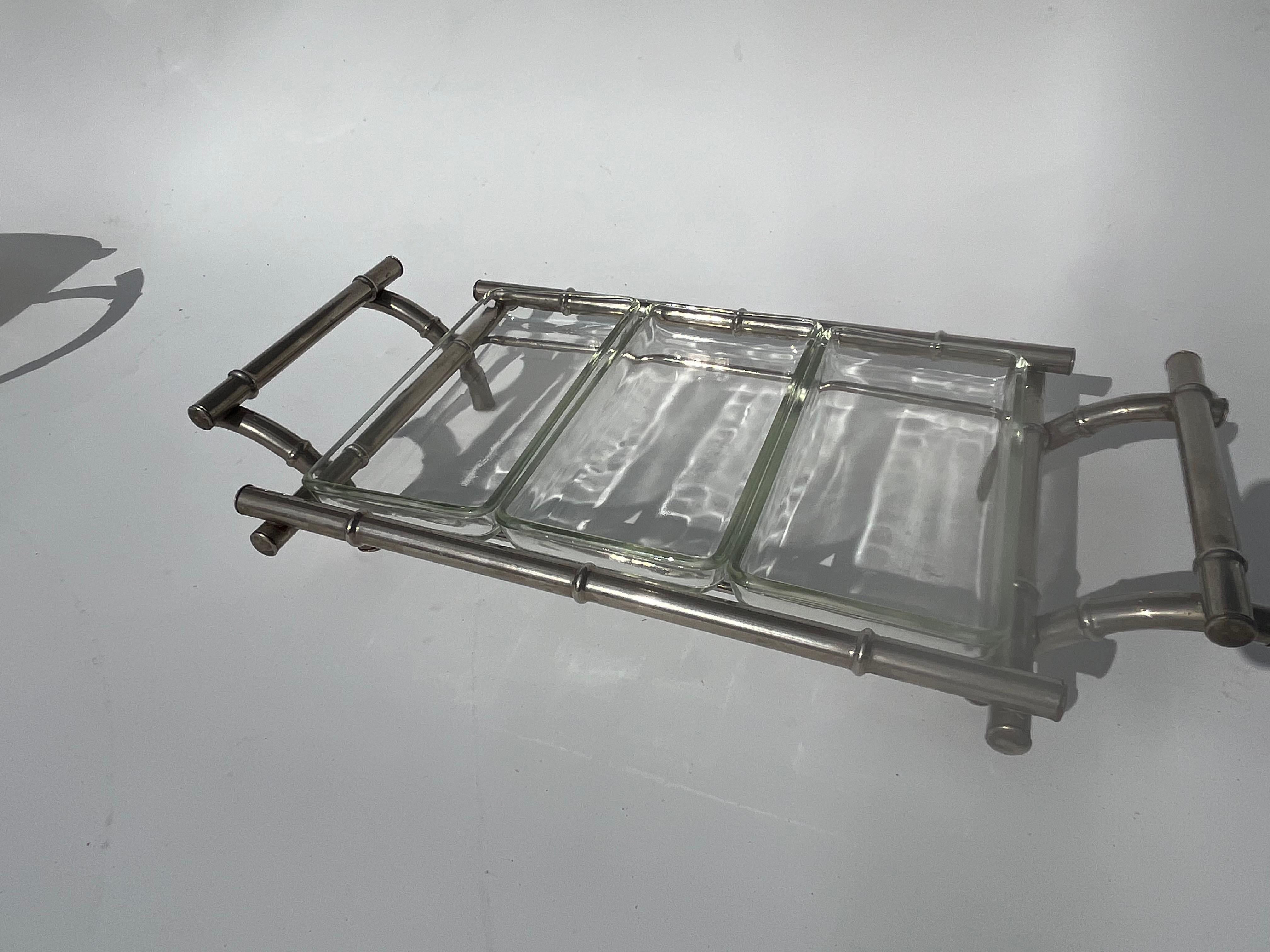Service en faux bambou, verre Pyrex, plaqué argent en vente 7