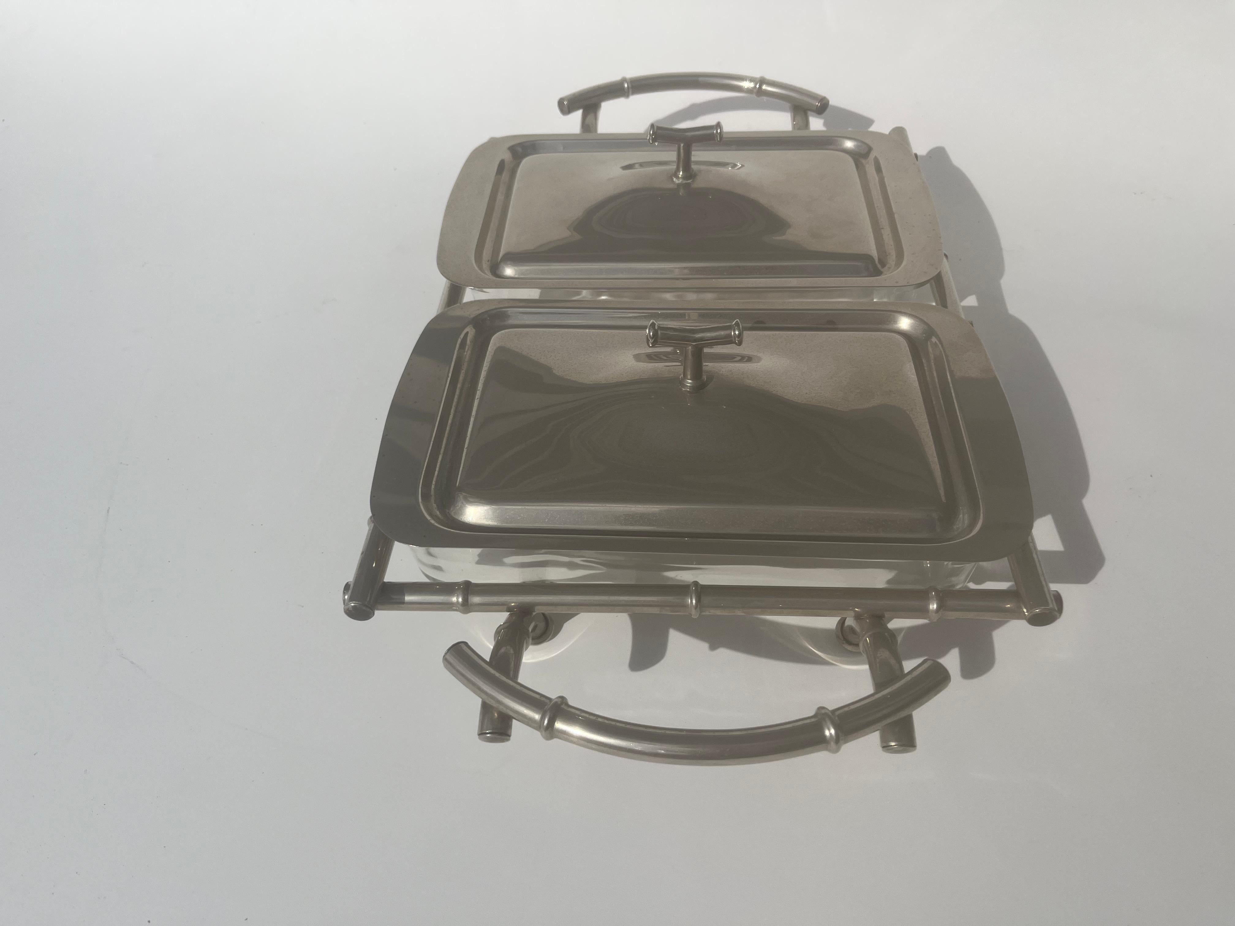 Métal Service en faux bambou, verre Pyrex, plaqué argent en vente