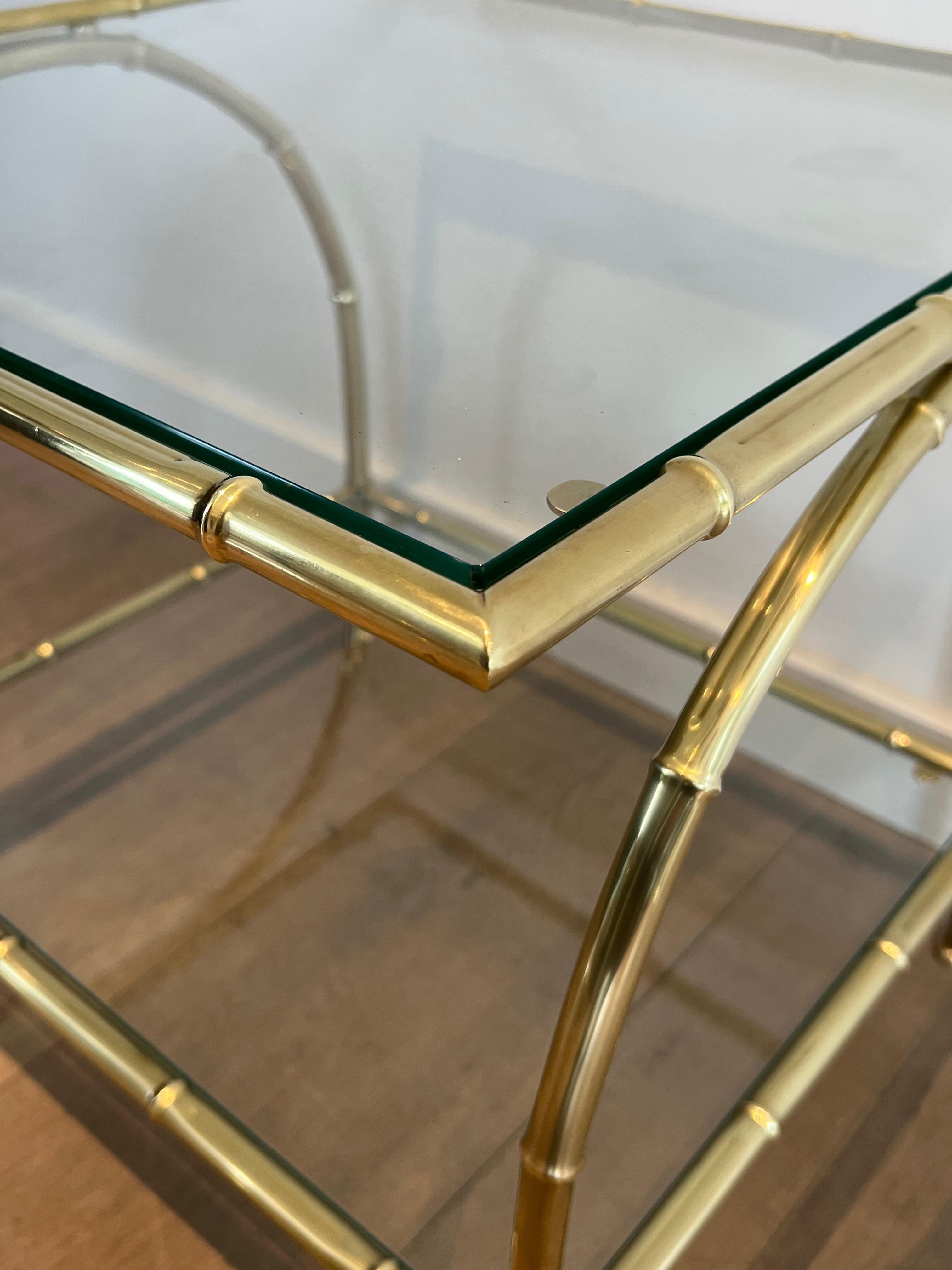 Mesa de centro tripartita de latón de imitación de bambú al estilo de Maison Baguès en venta 10