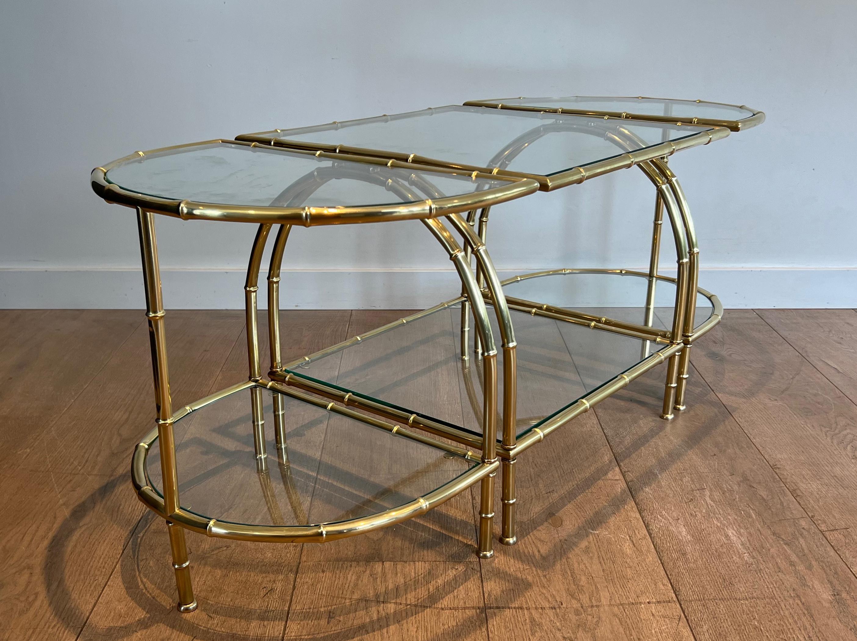 Mesa de centro tripartita de latón de imitación de bambú al estilo de Maison Baguès en Bueno estado para la venta en Marcq-en-Barœul, Hauts-de-France
