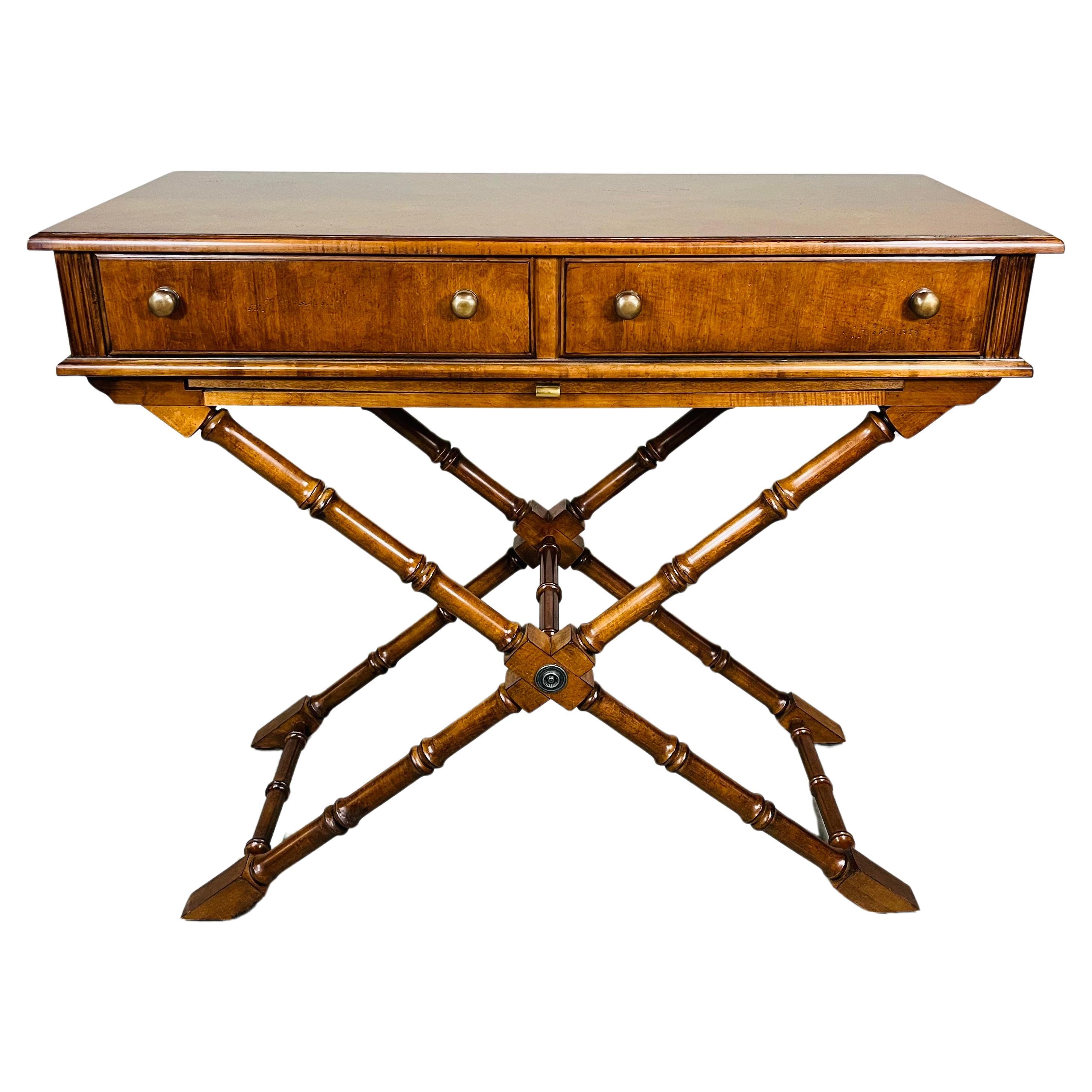 Server credenza Dry Bar in finto bambù con base a X in stile Campaigner di Lane's