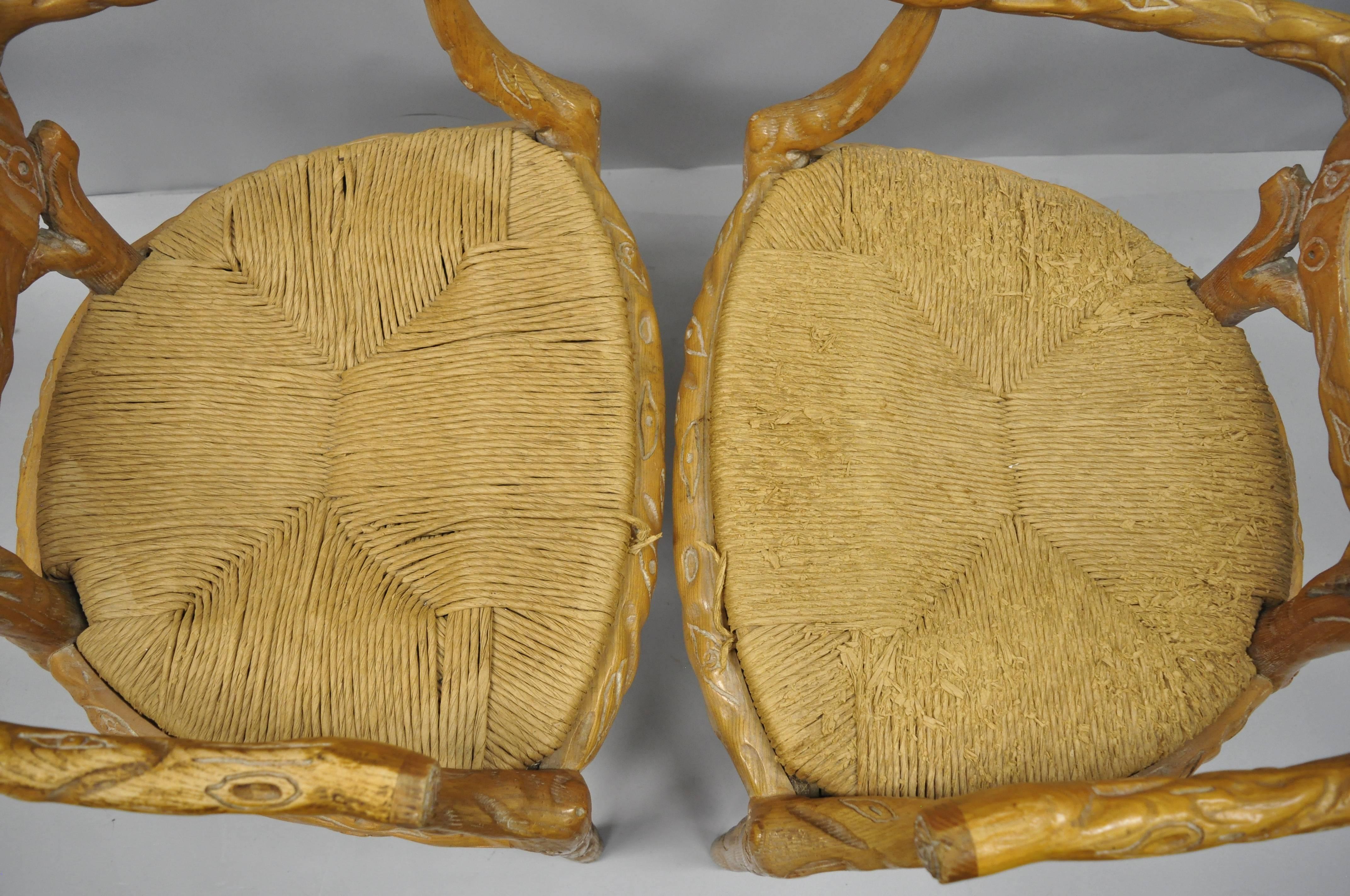 Ensemble de chaises de salle à manger en faux bois en forme de branche avec dossier en rotin et assise en jonc en bois sculpté en vente 2