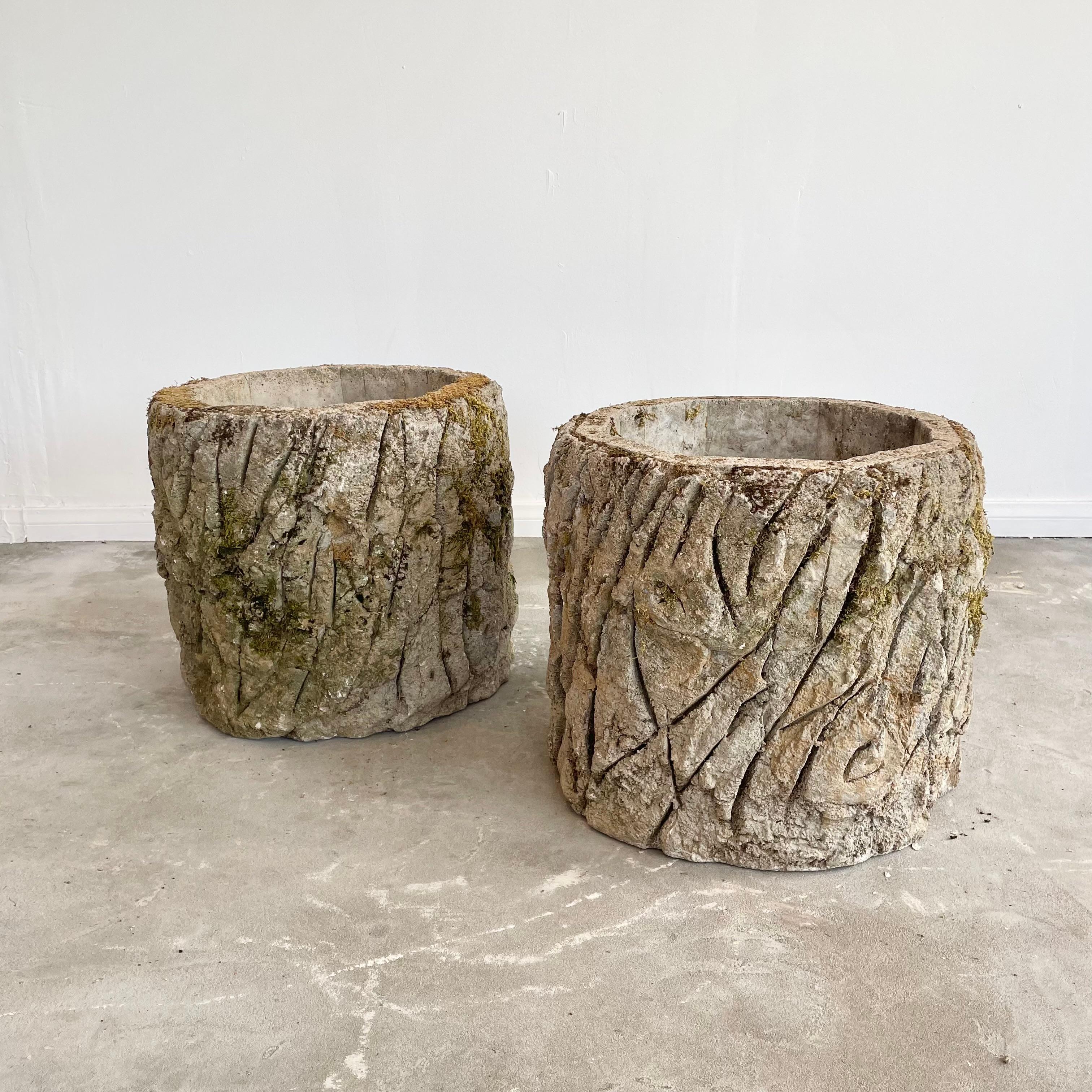 Faux Bois Concrete Stump Planter, 1970s, France For Sale 1