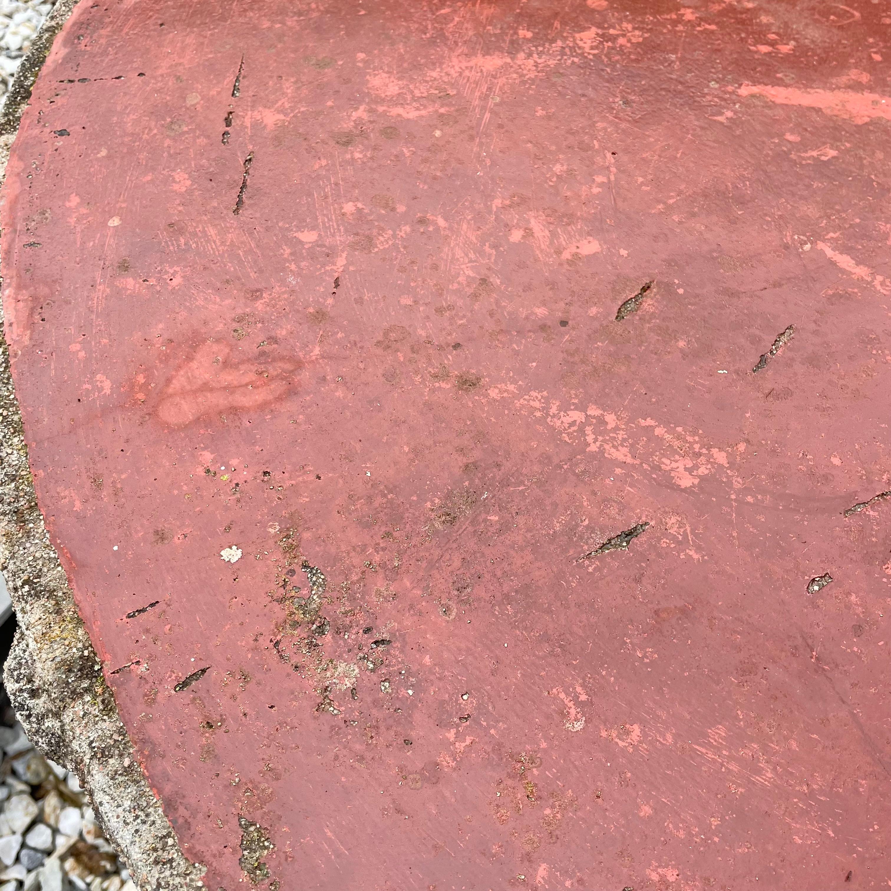 Table et 5 tabourets en béton imitation bois, France, années 1970 en vente 4