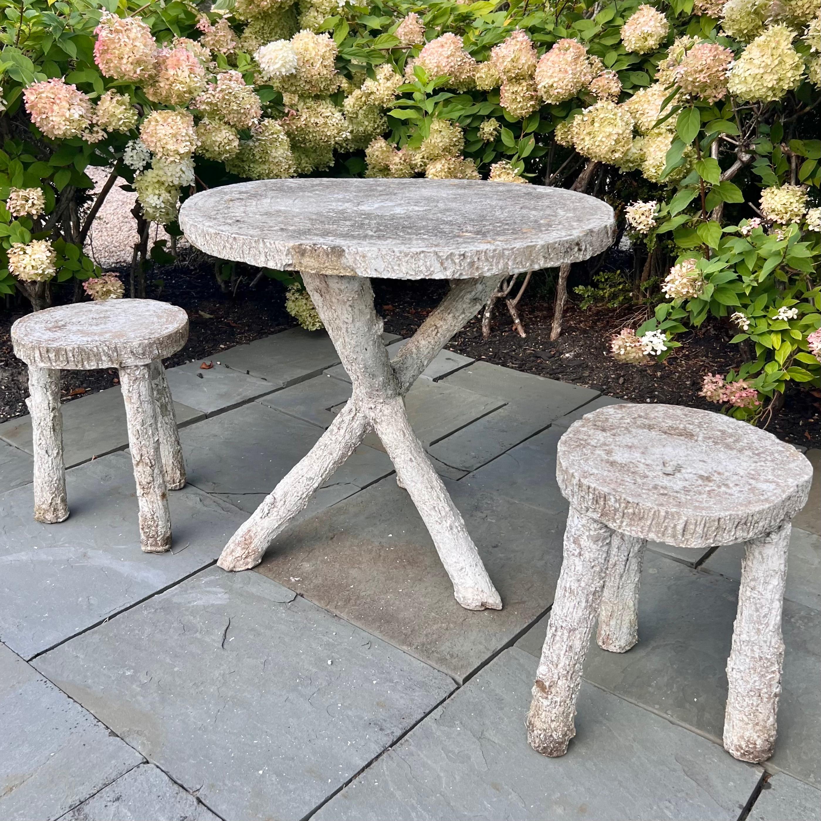 Faux Bois Concrete Table and Two Stools, 1960s France For Sale 2