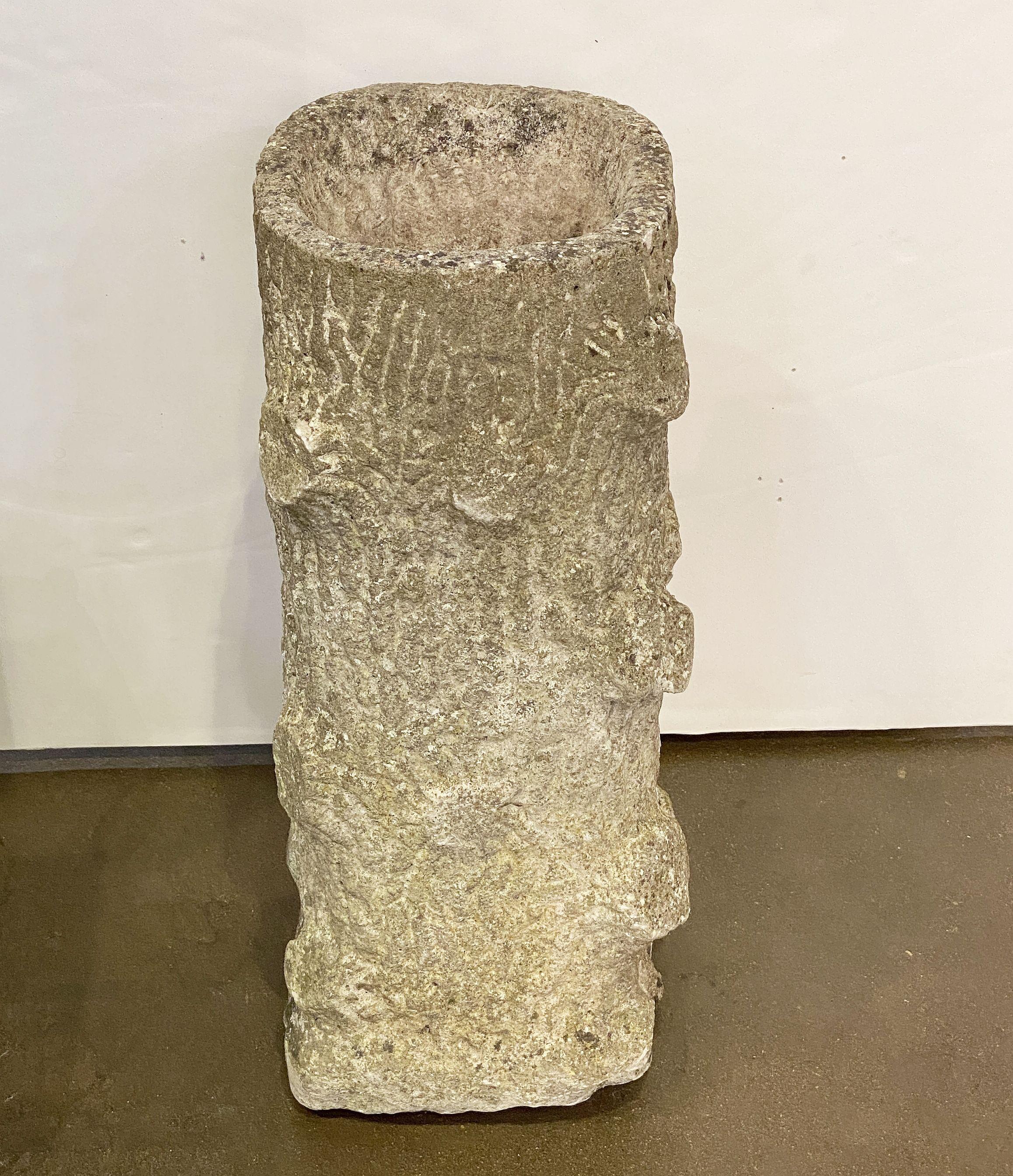 Baños para pájaros Faux Bois Garden Stone de Inglaterra en venta 1
