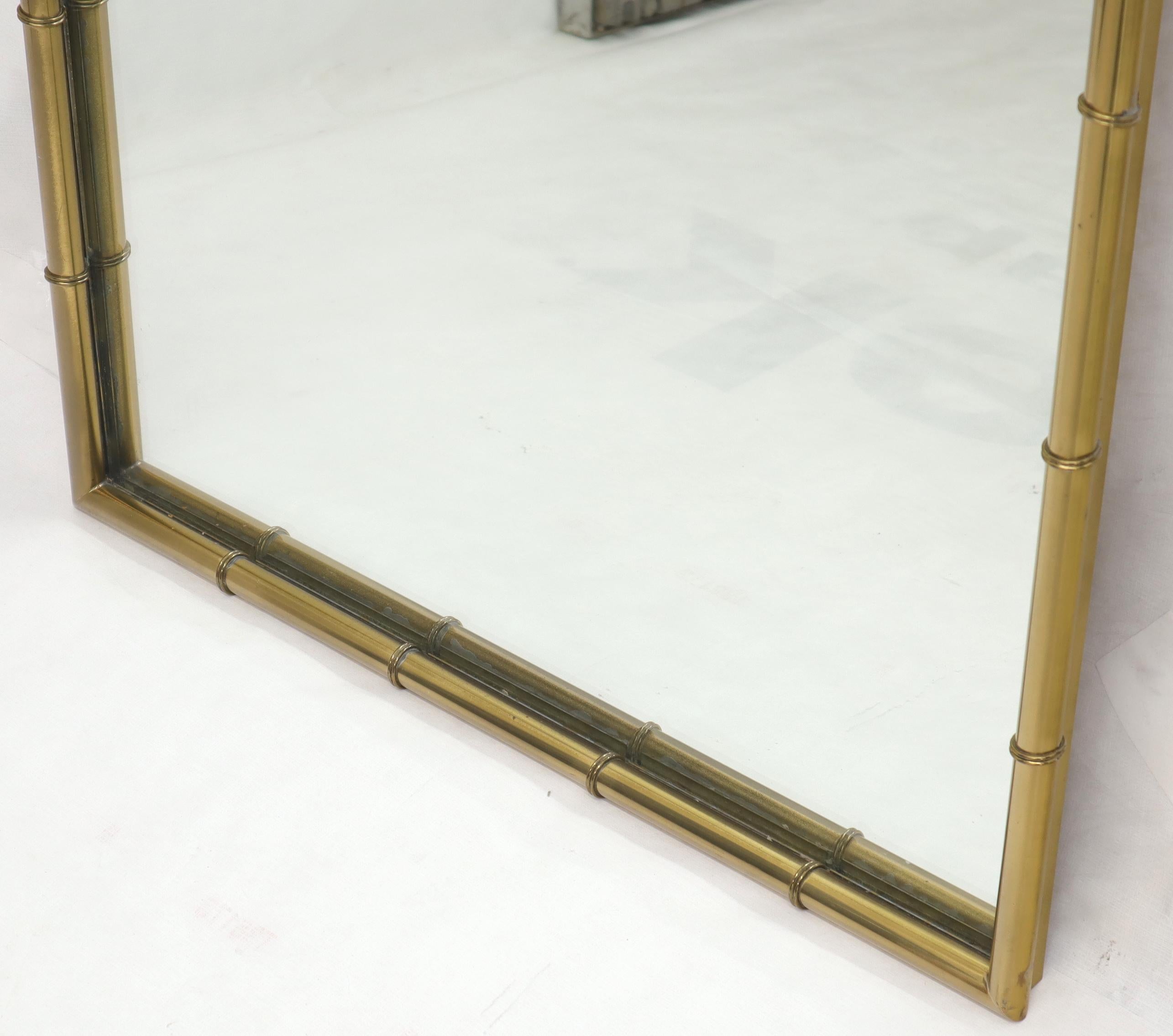 Miroir rectangulaire avec cadre en bambou en laiton artificiel Excellent état - En vente à Rockaway, NJ