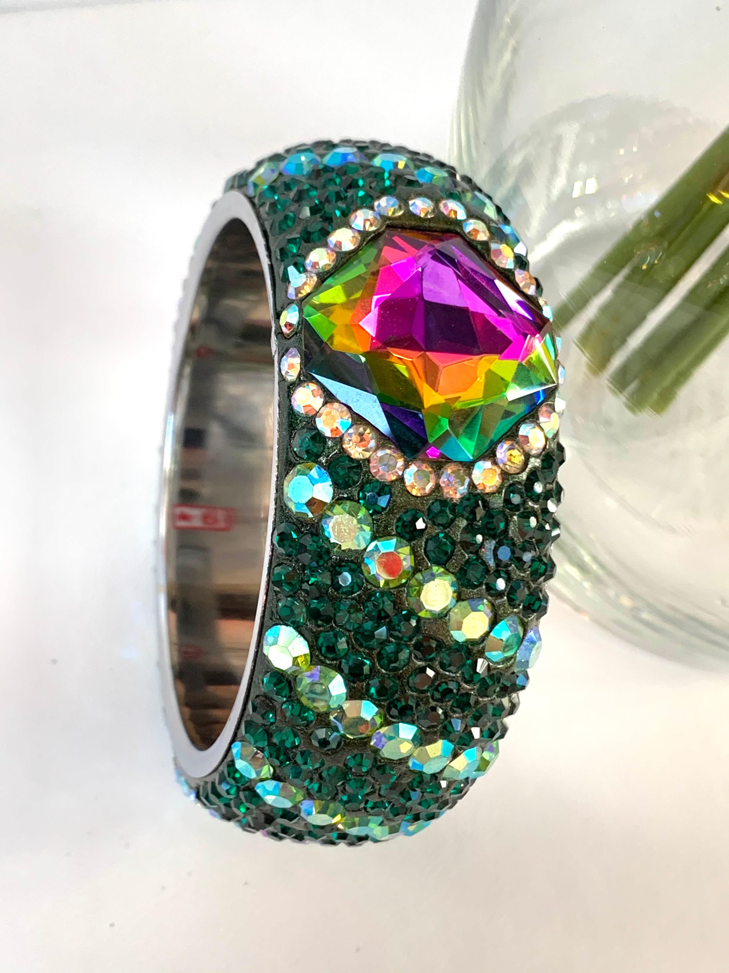 Pulsera brazalete de cristal de imitación de esmeralda Contemporáneo en venta