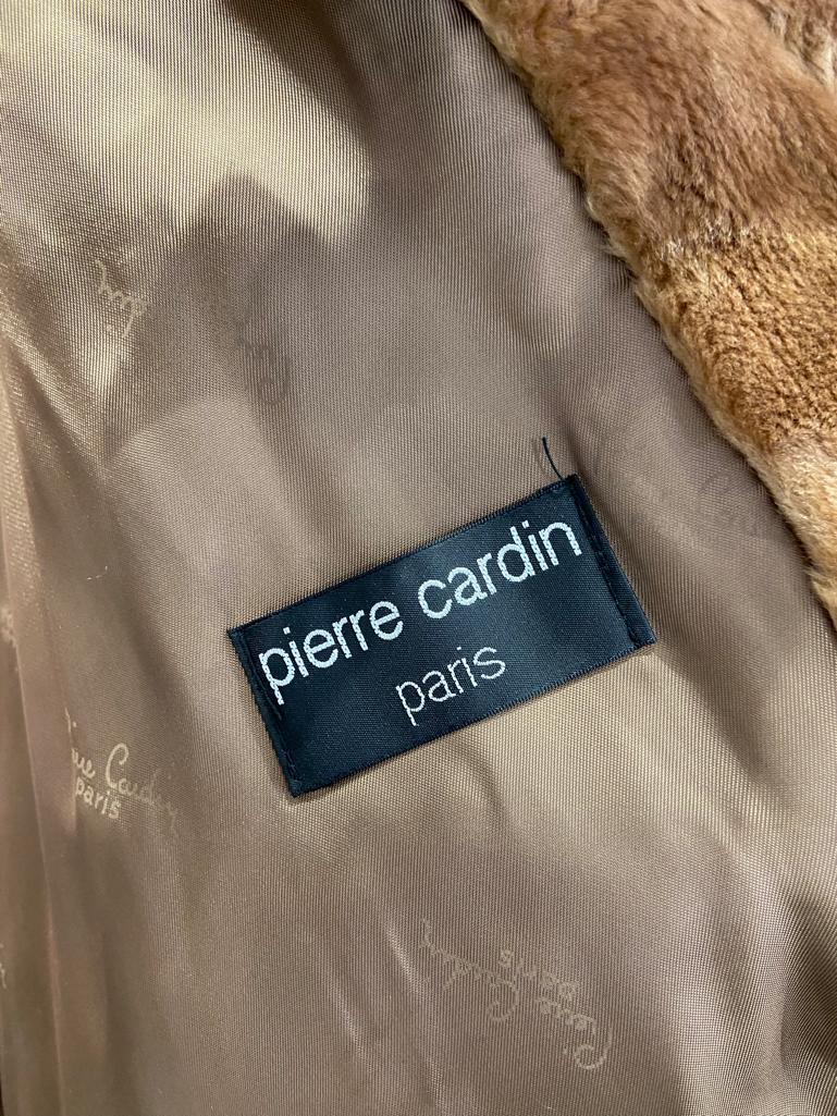 Faux fur beige coat with texture Pierre Cardin For Sale 2