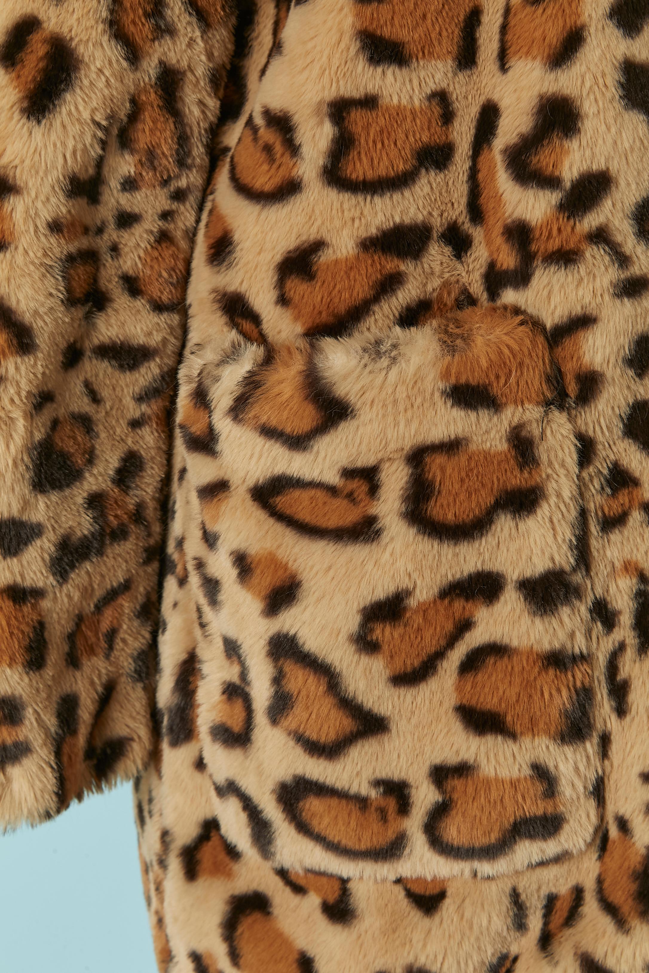 Chaqueta de piel sintética con estampado animal FERRÉ JEANS Marrón en venta