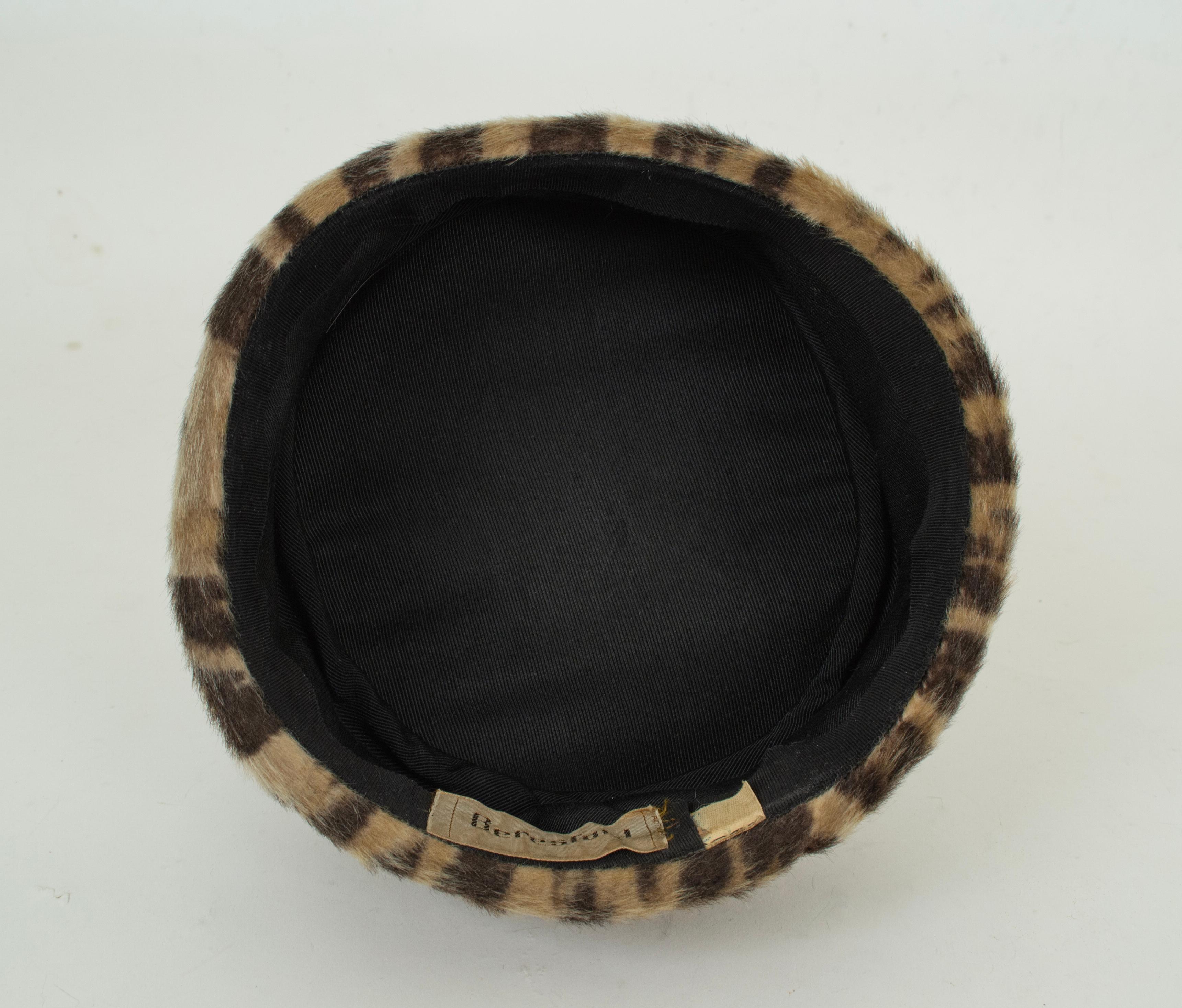 Kunstpelz Leopard Pillbox Turban Hut - S (6 ¾), 1960s im Angebot 3