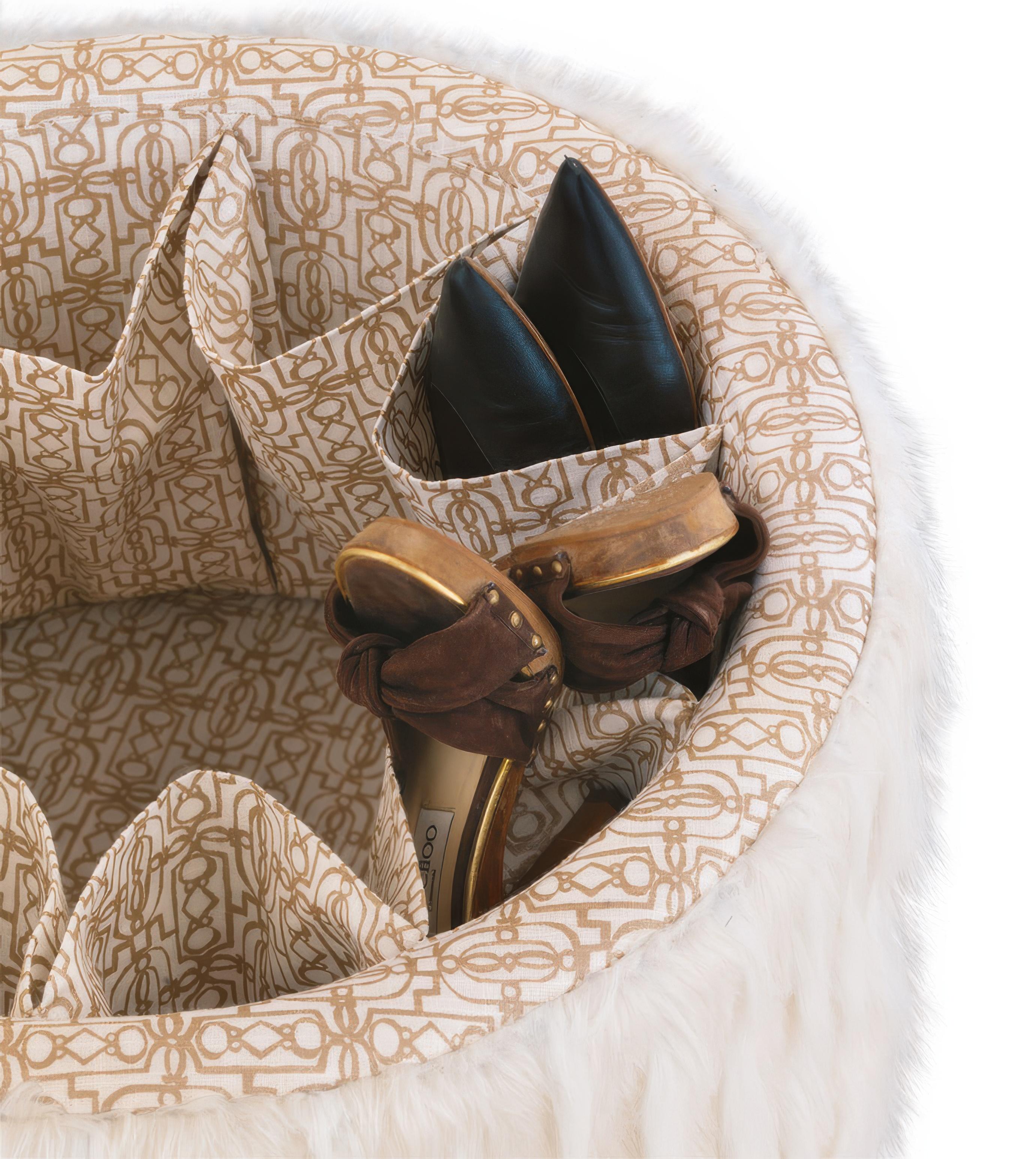 Hollywood Regency Pouf de rangement pour chaussures en fausse fourrure en vente