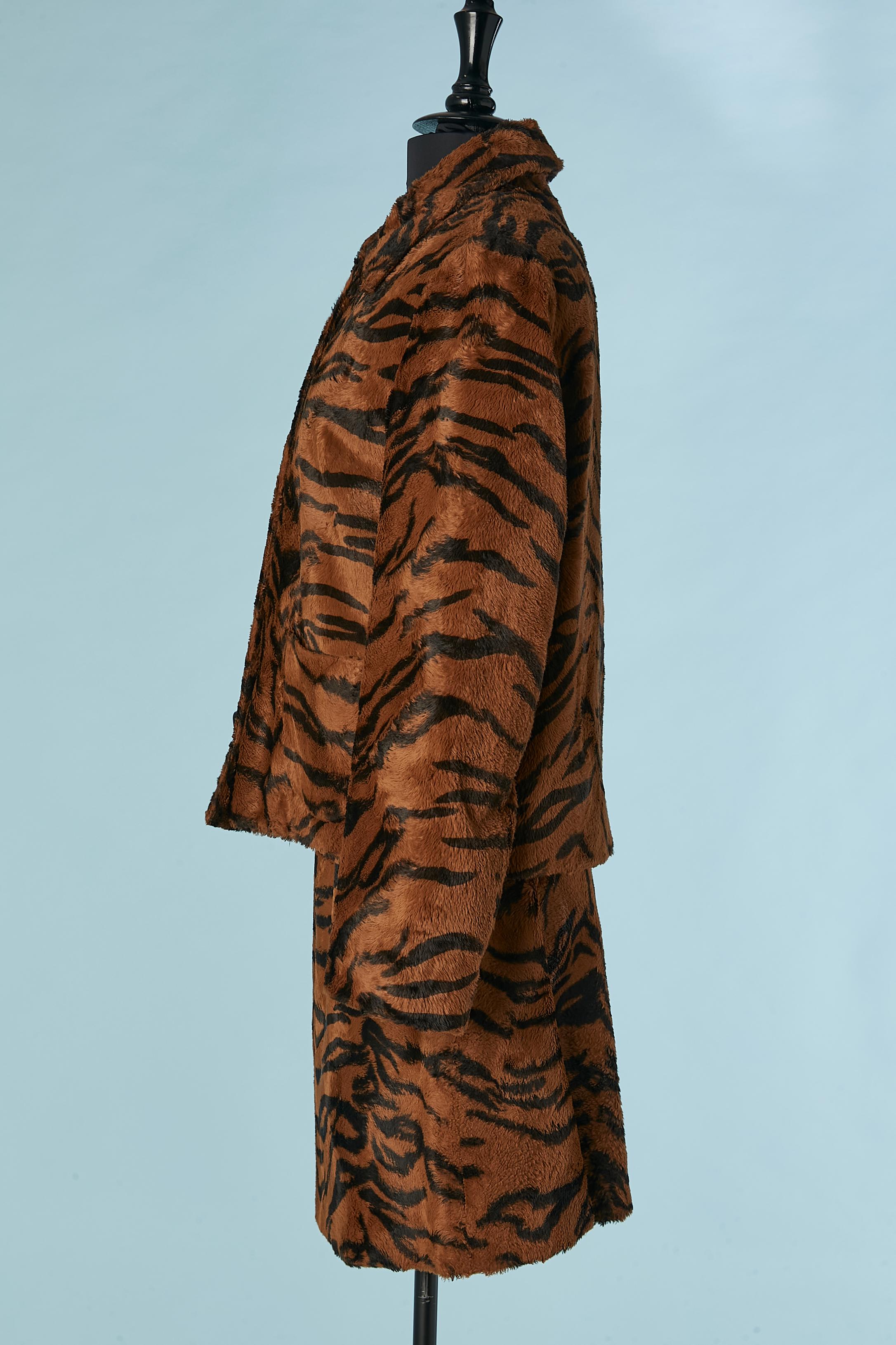 Women's Faux furs skirt-suit with brown and black tiger pattern Versace Jeans Couture For Sale