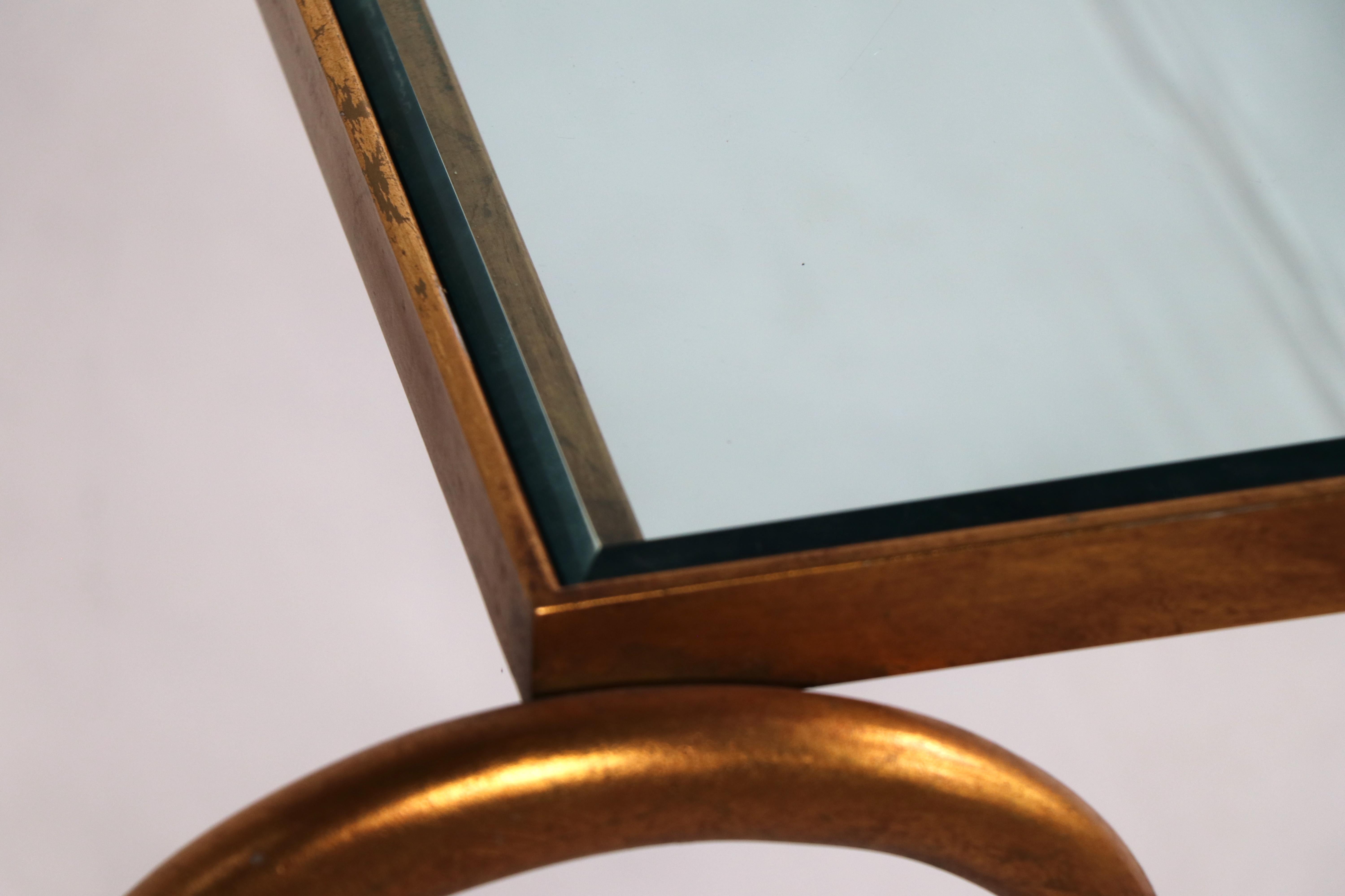 Table basse en verre et volutes en faux métal doré att. à Rene His en vente 7
